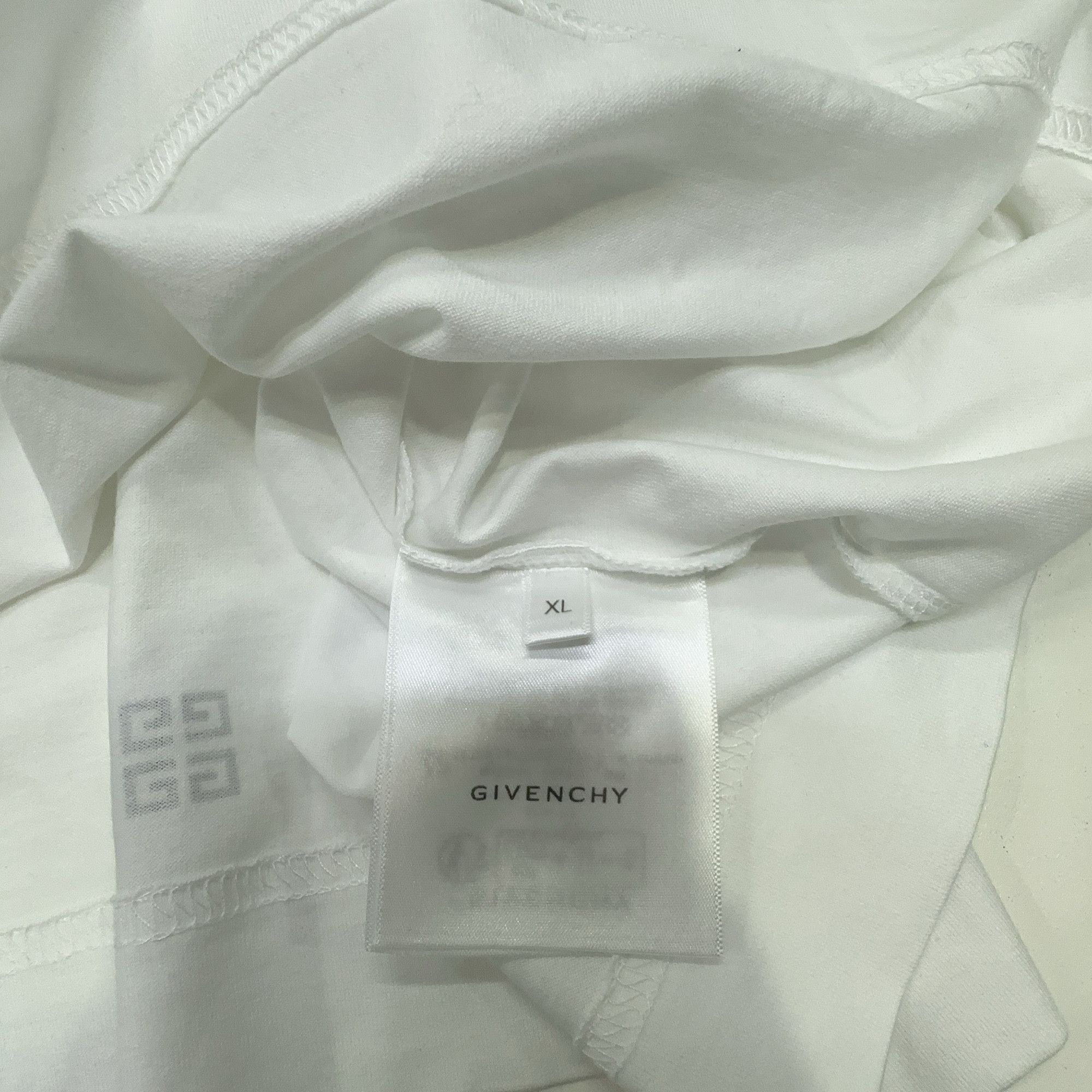 Givenchy Givenchy Logo Floral Print T-Shirt Size XL Size US XL / EU 56 / 4 - 5 Thumbnail