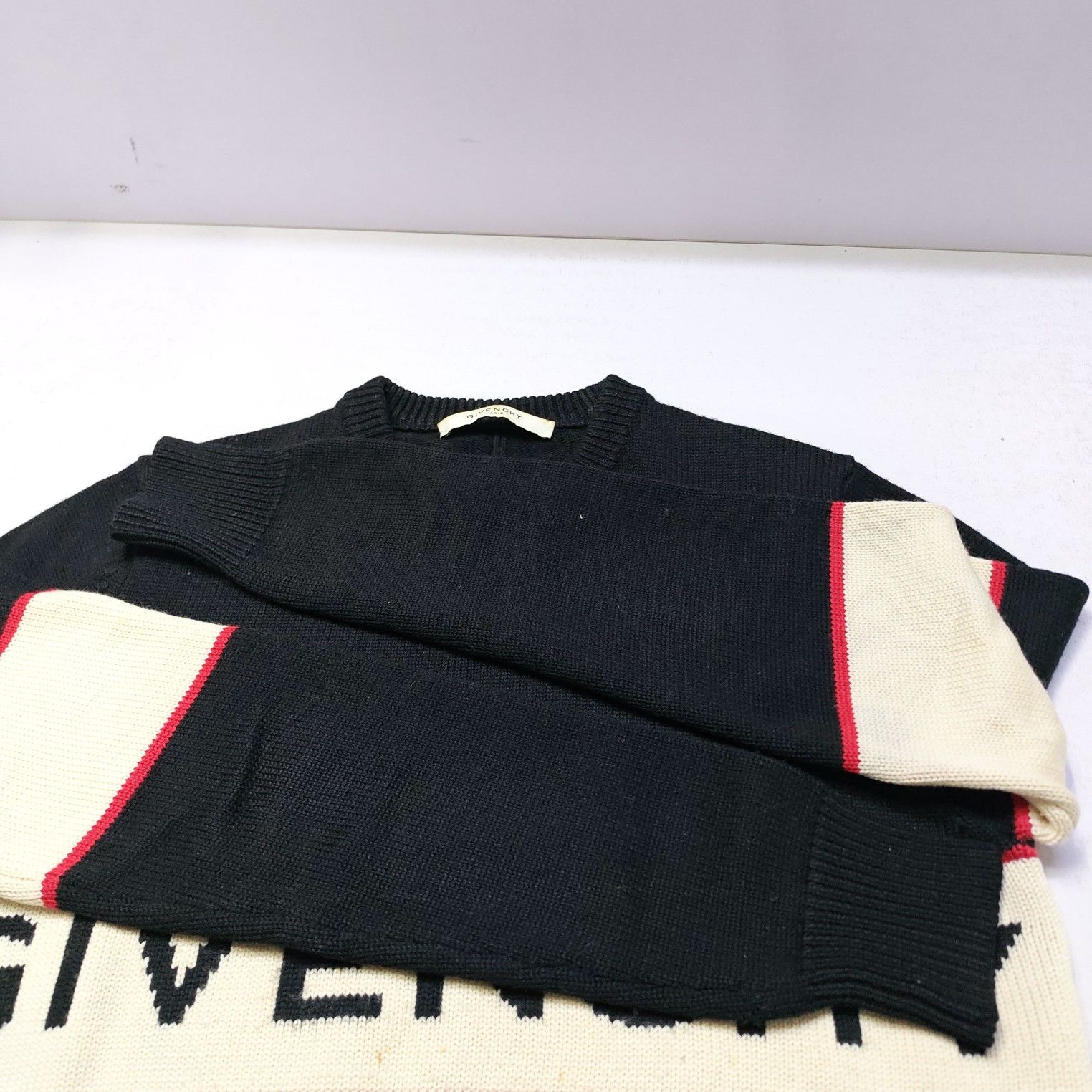Givenchy Givenchy Logo Knit Sweater Size S Size US S / EU 44-46 / 1 - 9 Thumbnail
