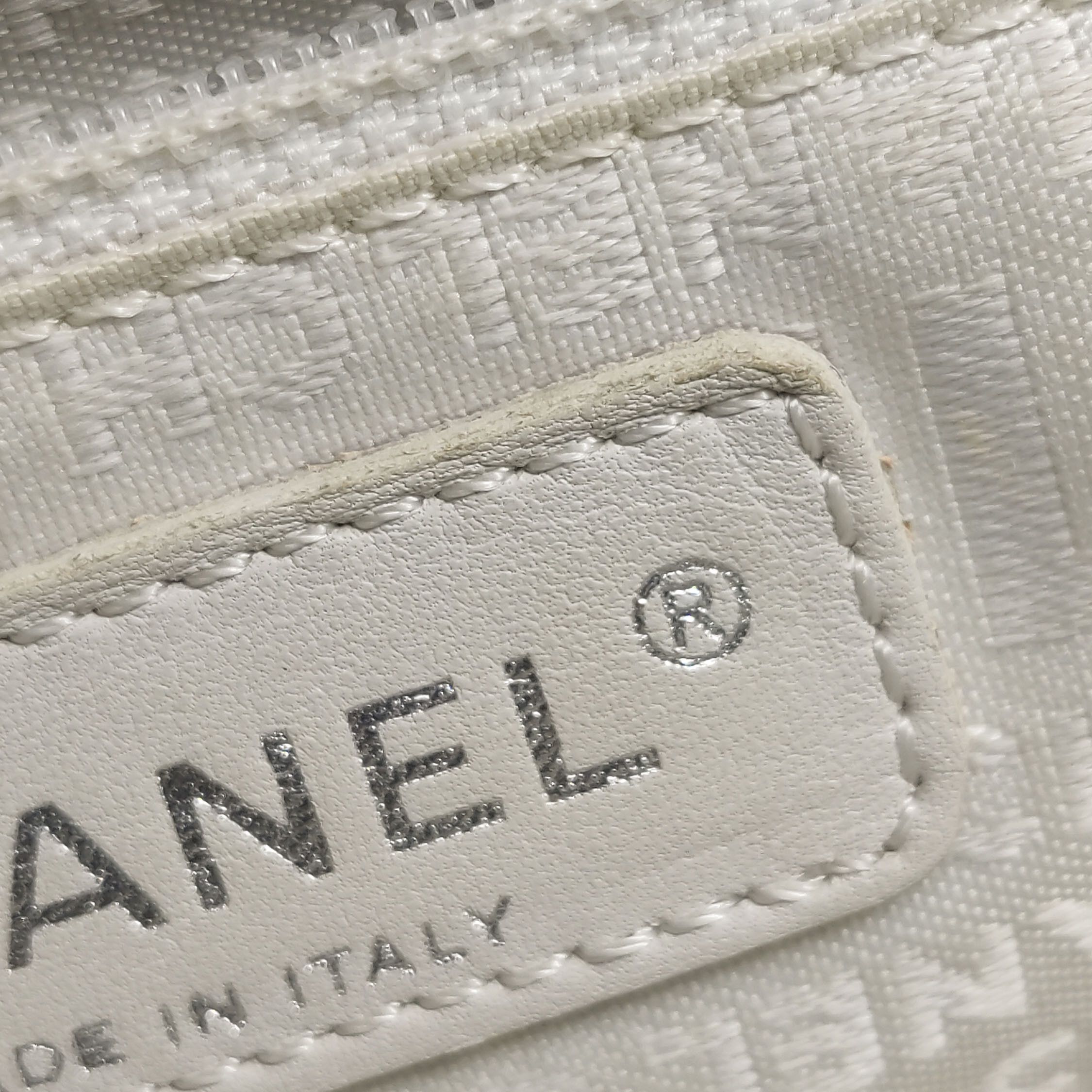 Chanel Chanel Women os Shoulder Bags Size ONE SIZE - 12 Thumbnail
