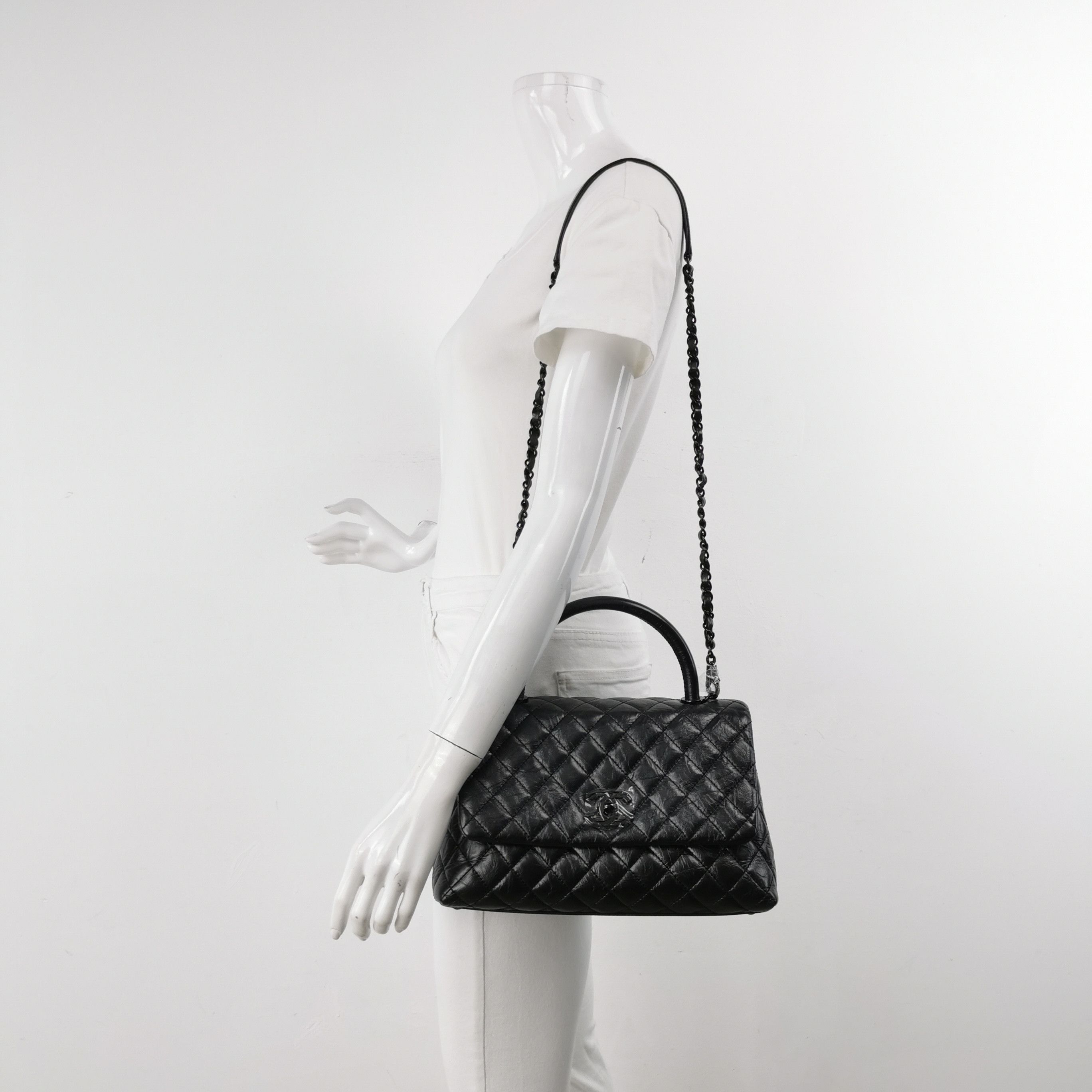 Chanel Chanel Women os Shoulder Bags Size ONE SIZE - 2 Thumbnail