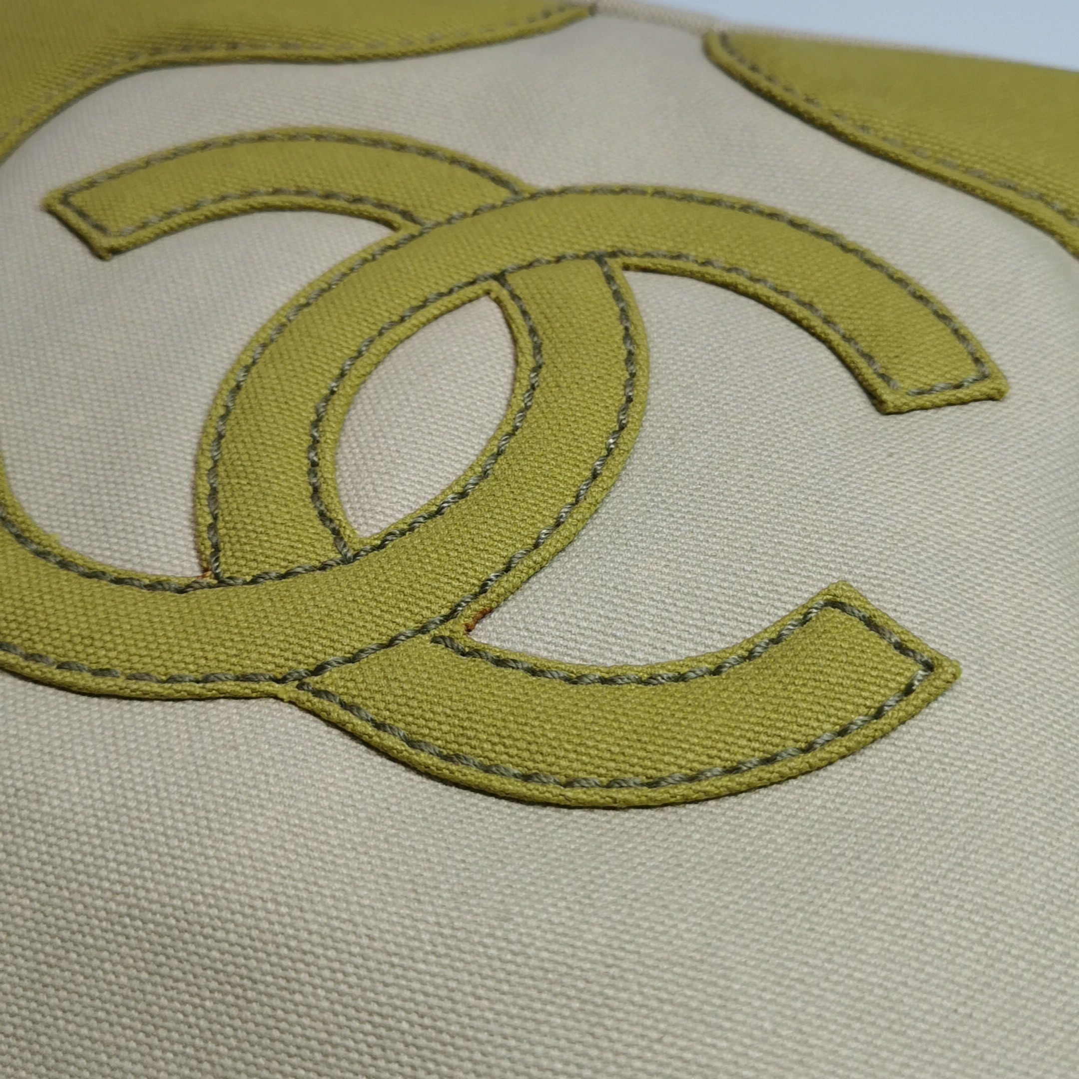 Chanel Chanel Women os Tote Bags Size ONE SIZE - 19 Thumbnail