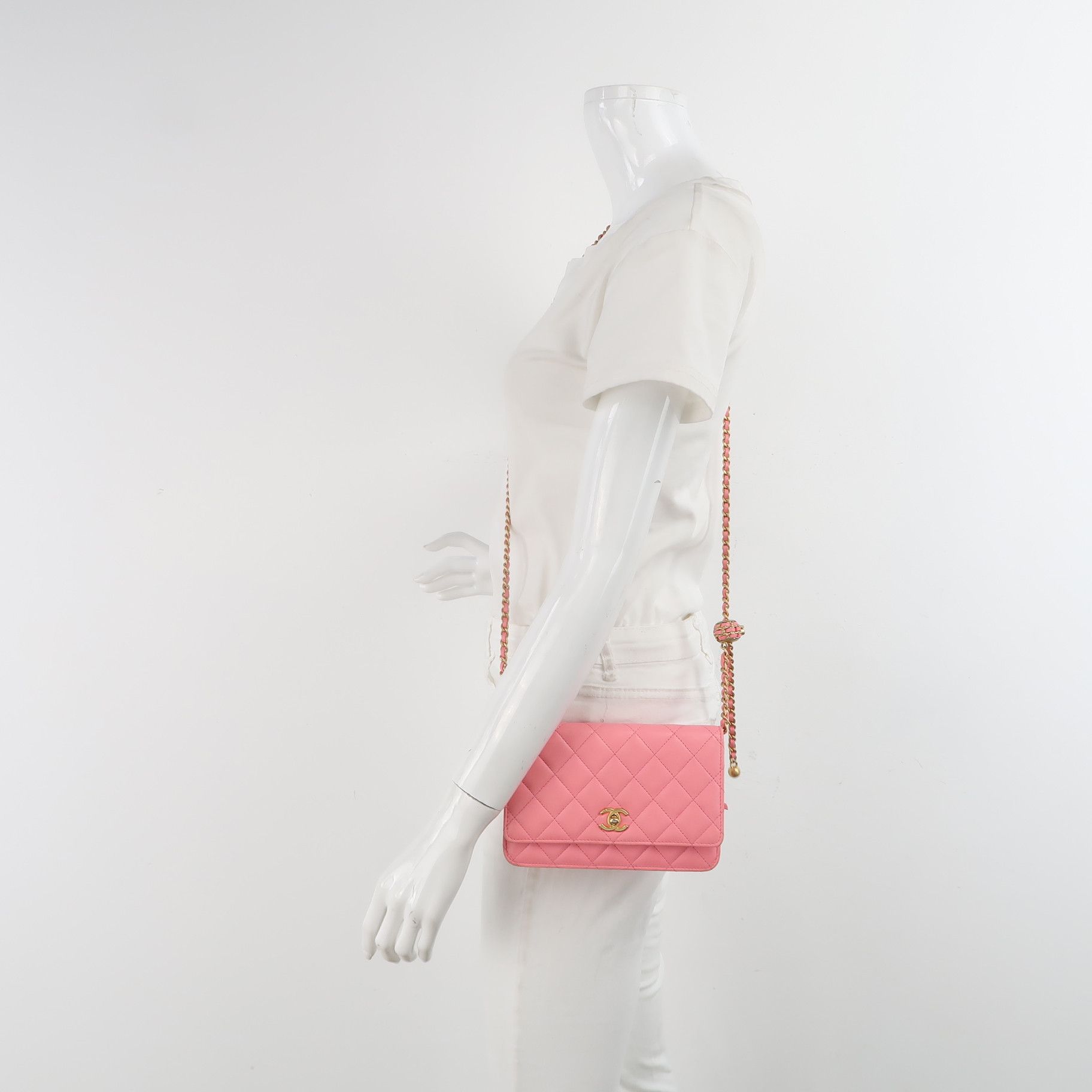 Chanel Chanel Women os Shoulder Bags Size ONE SIZE - 2 Thumbnail
