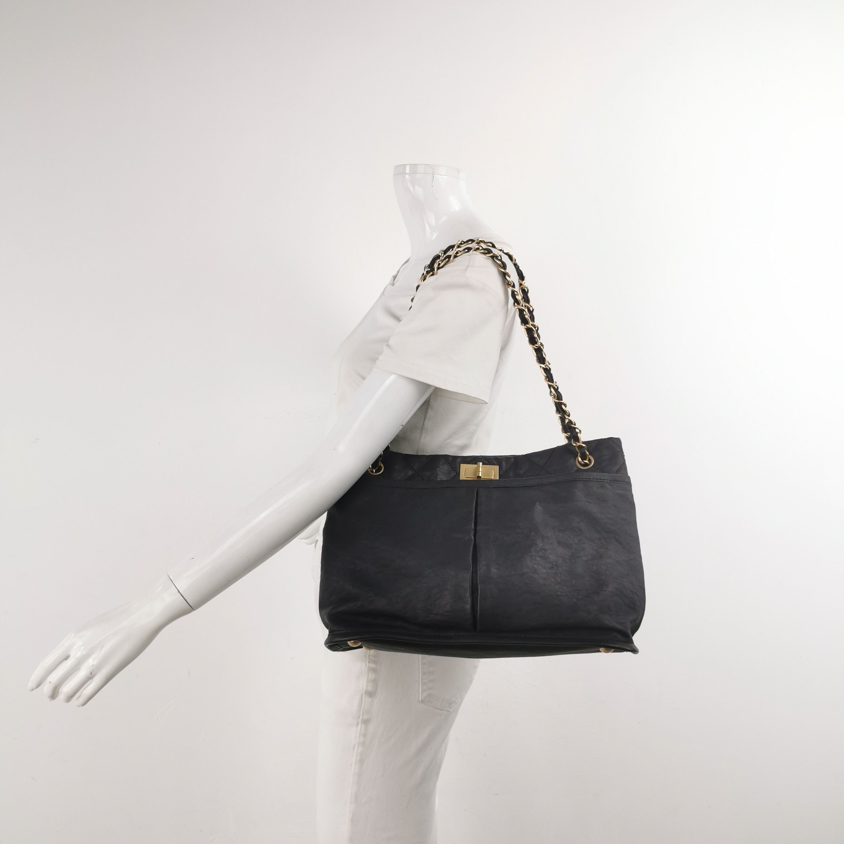 Chanel Chanel Women os Shoulder Bags Size ONE SIZE - 2 Thumbnail