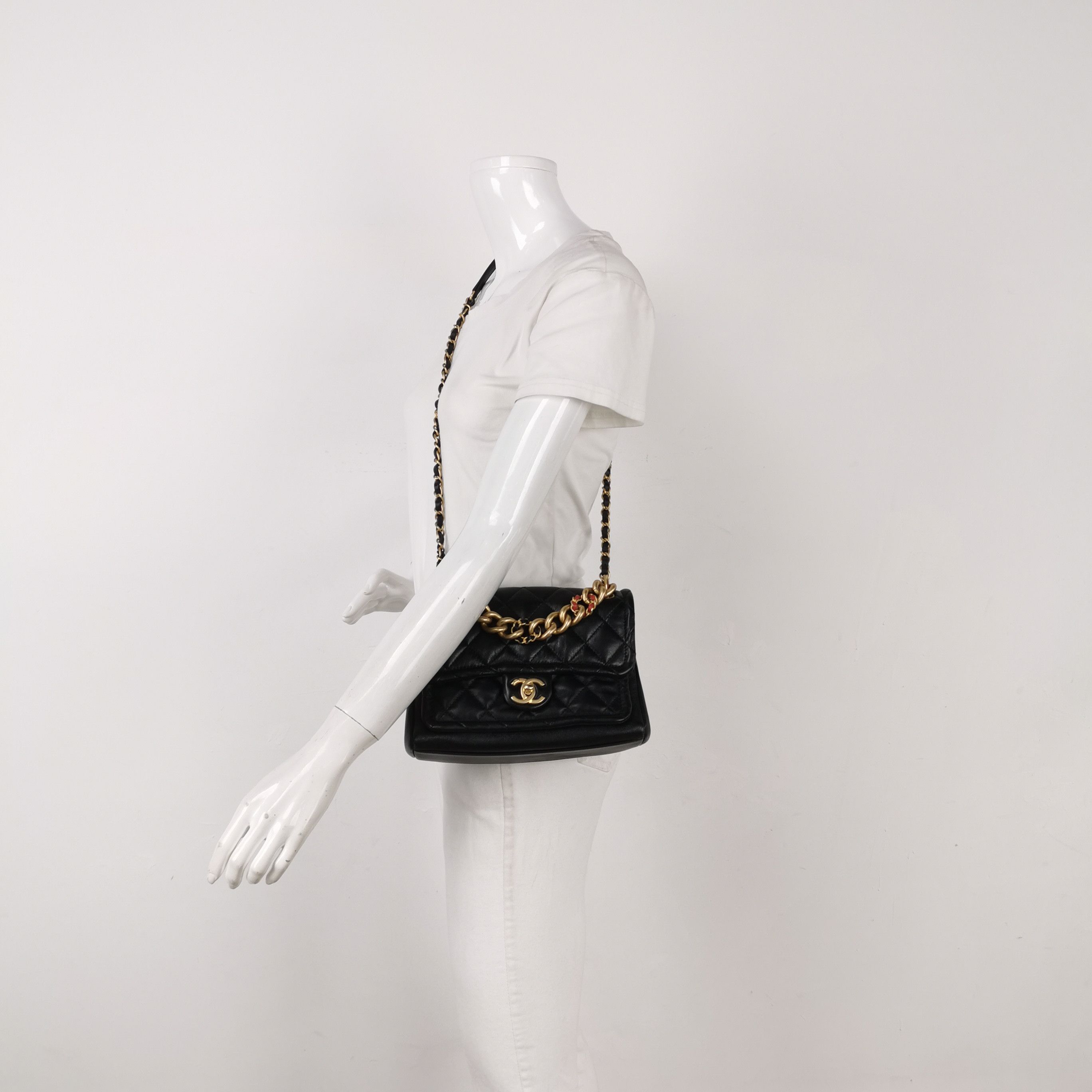 Chanel Chanel Women os Shoulder Bags Size ONE SIZE - 2 Thumbnail