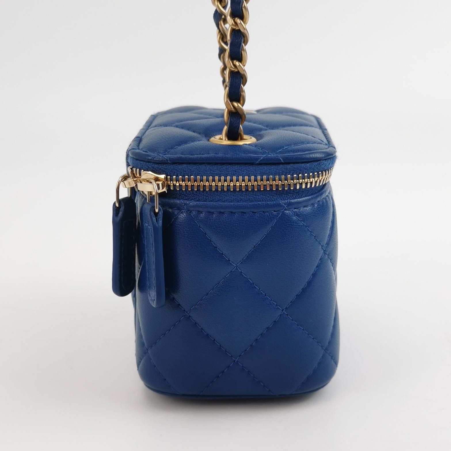 Chanel Chanel Women os Shoulder Bags Size ONE SIZE - 4 Thumbnail