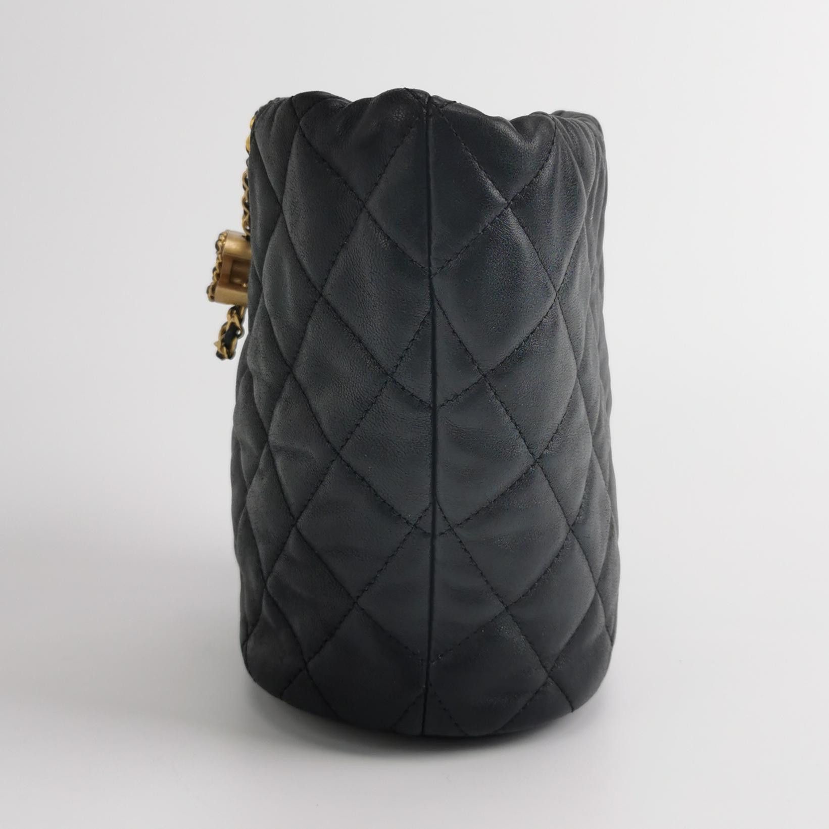 Chanel Chanel Women os Shoulder Bags Size ONE SIZE - 3 Thumbnail