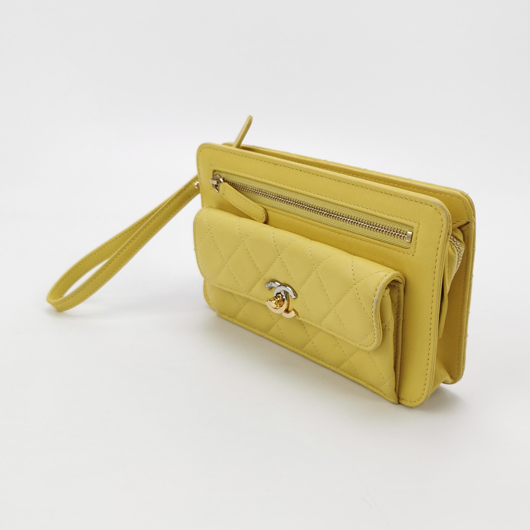Chanel Chanel Women os Clutches Size ONE SIZE - 2 Thumbnail
