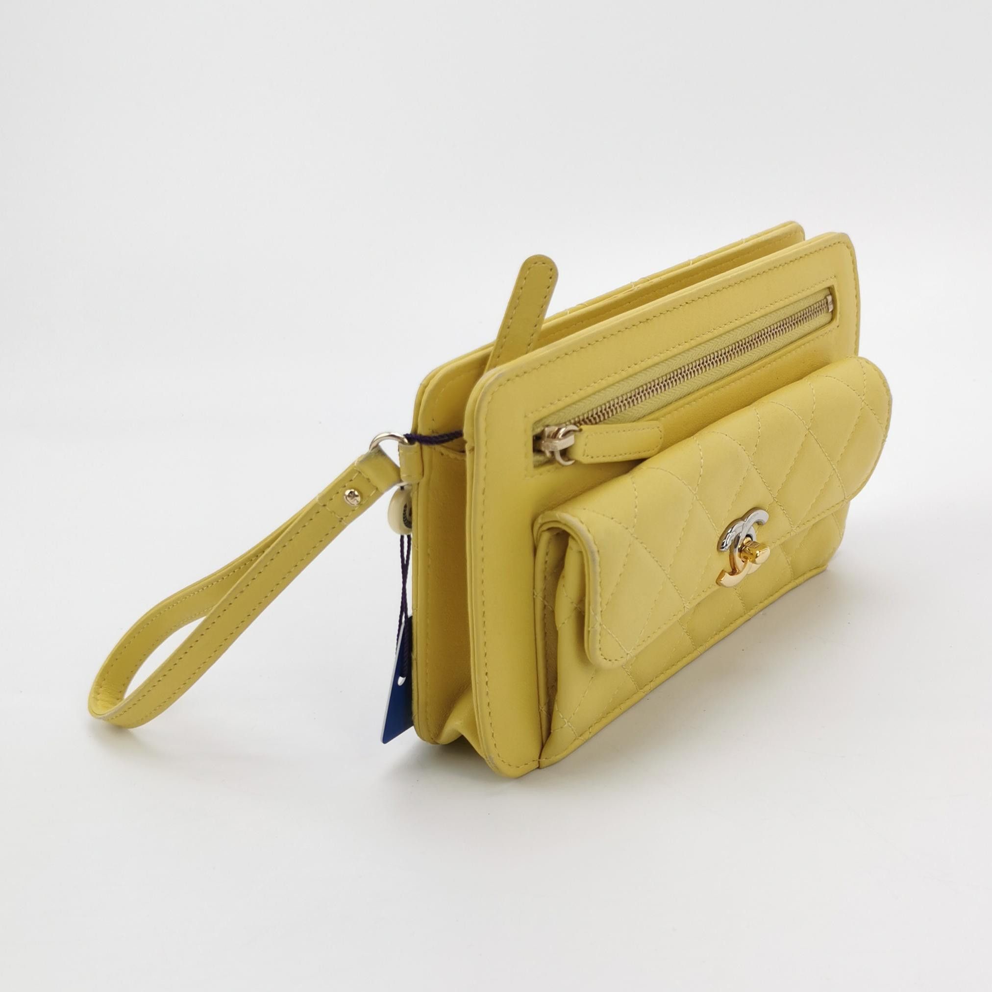 Chanel Chanel Women os Clutches Size ONE SIZE - 3 Thumbnail