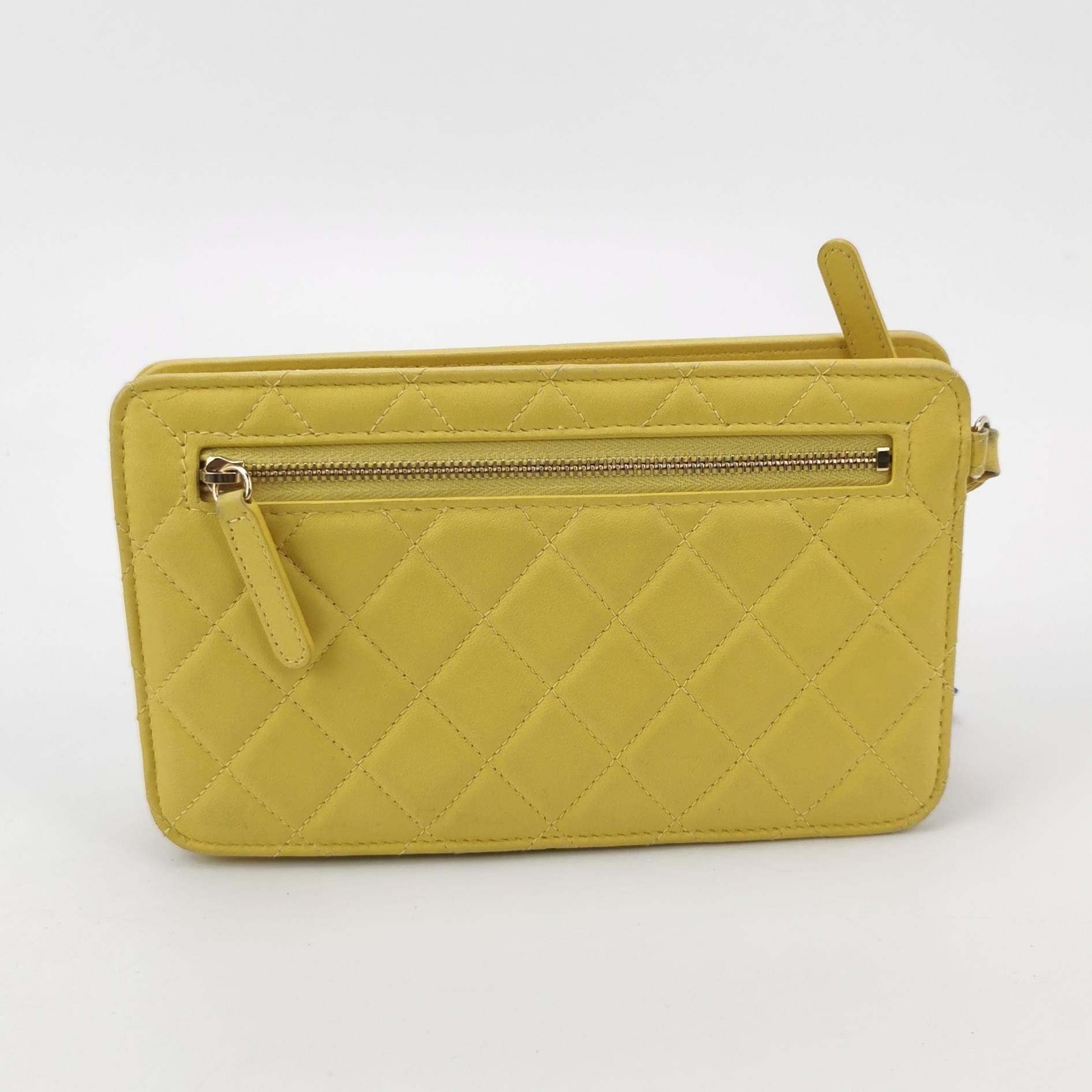 Chanel Chanel Women os Clutches Size ONE SIZE - 4 Thumbnail