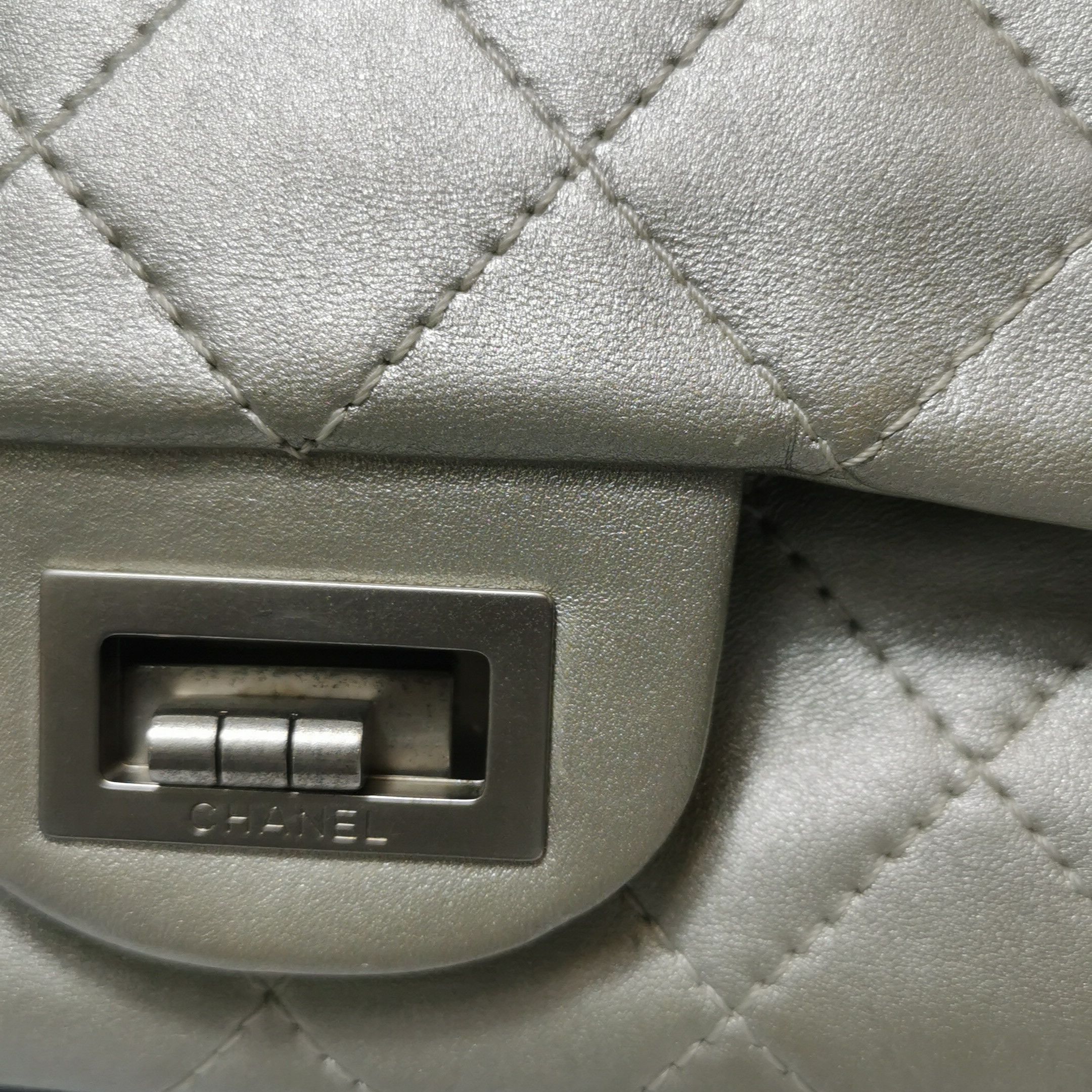 Chanel Chanel Women os Shoulder Bags Size ONE SIZE - 22 Thumbnail