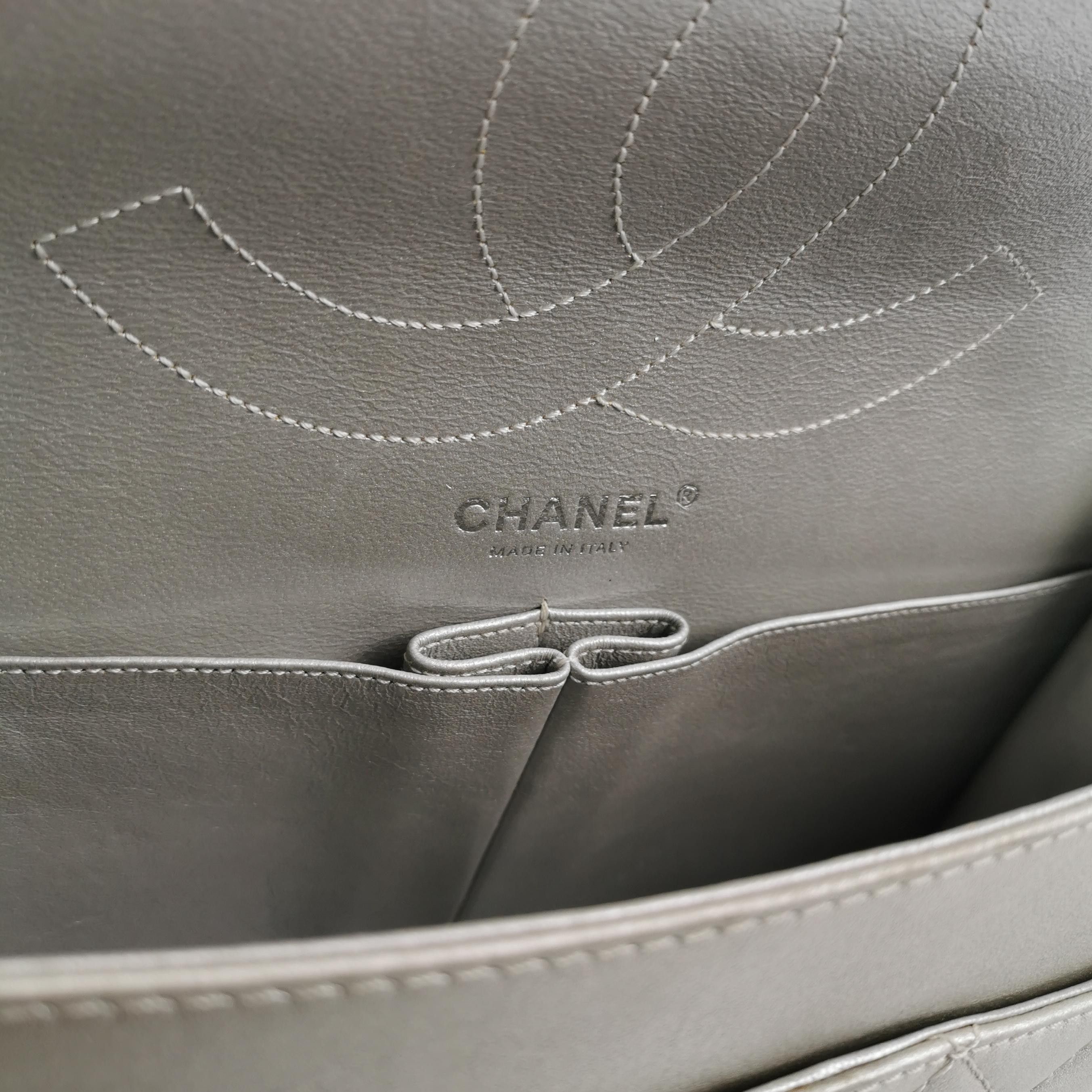 Chanel Chanel Women os Shoulder Bags Size ONE SIZE - 8 Thumbnail