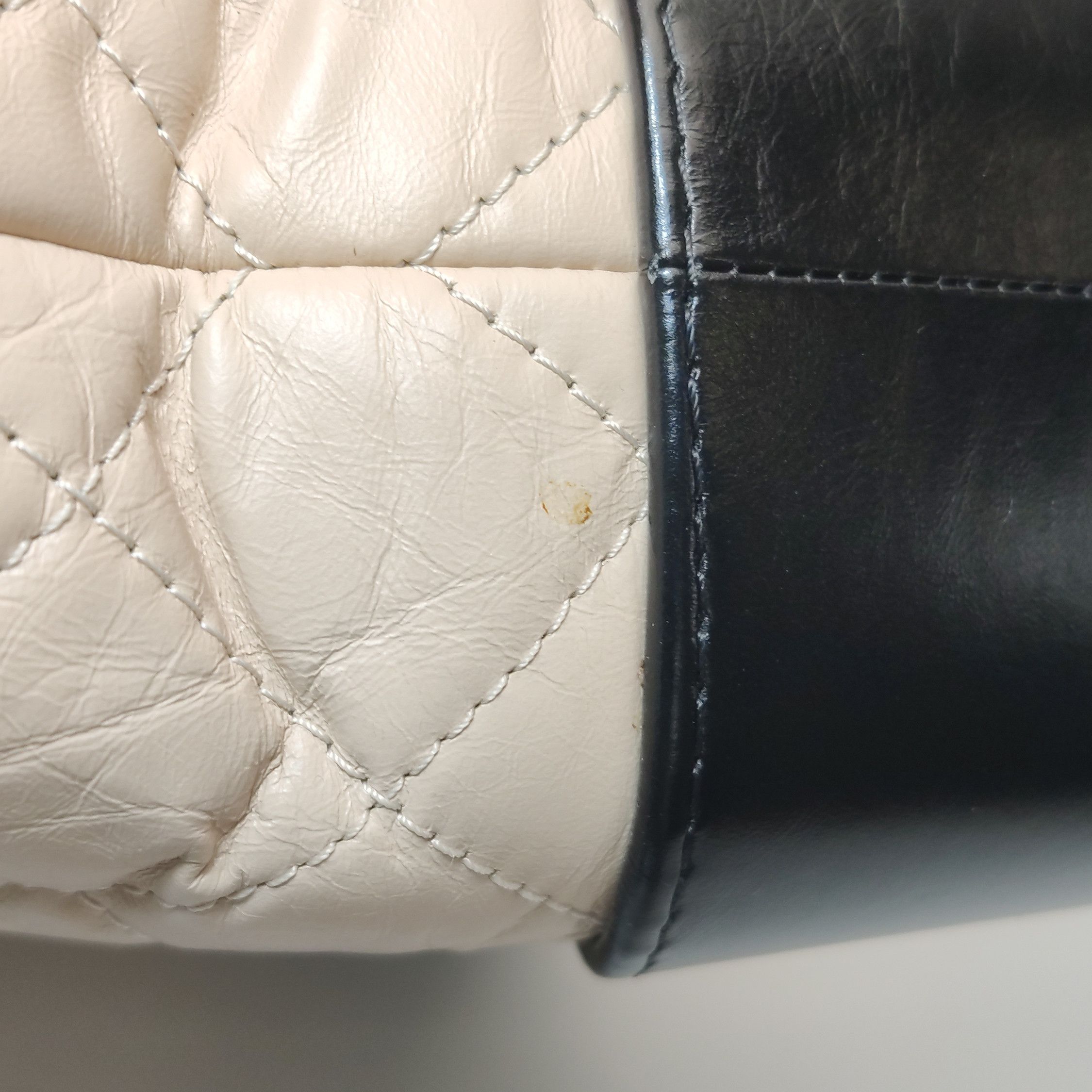 Chanel Chanel Women os Shoulder Bags Size ONE SIZE - 20 Thumbnail