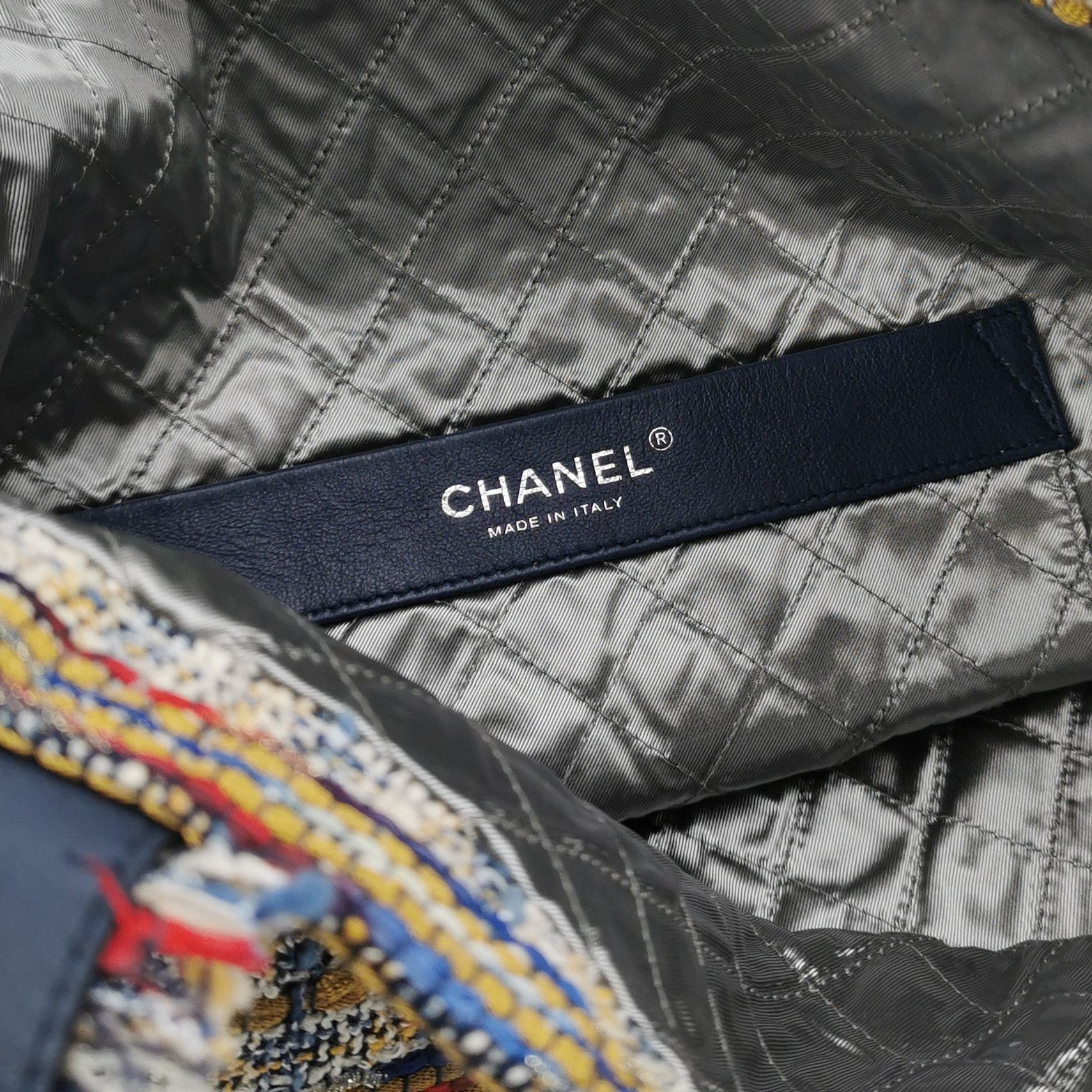 Chanel Chanel Women os Shoulder Bags Size ONE SIZE - 8 Thumbnail
