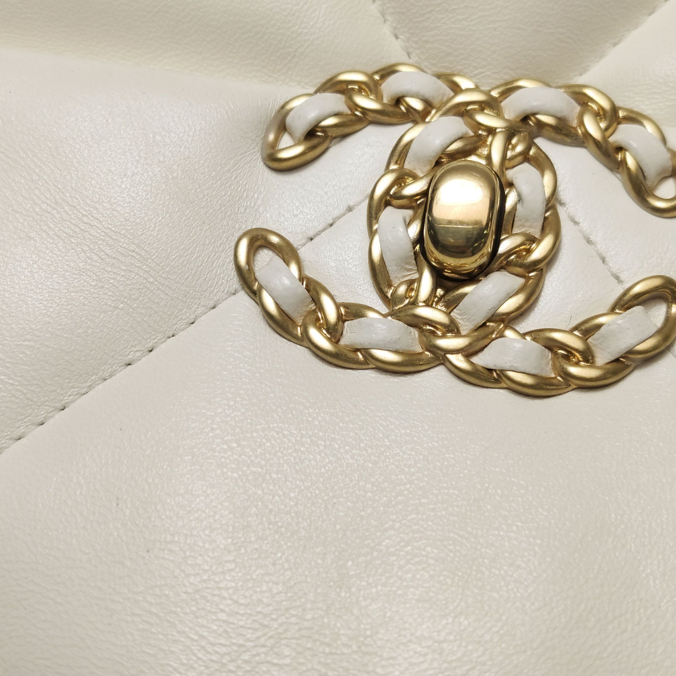 Chanel Chanel Women os Shoulder Bags Size ONE SIZE - 19 Thumbnail
