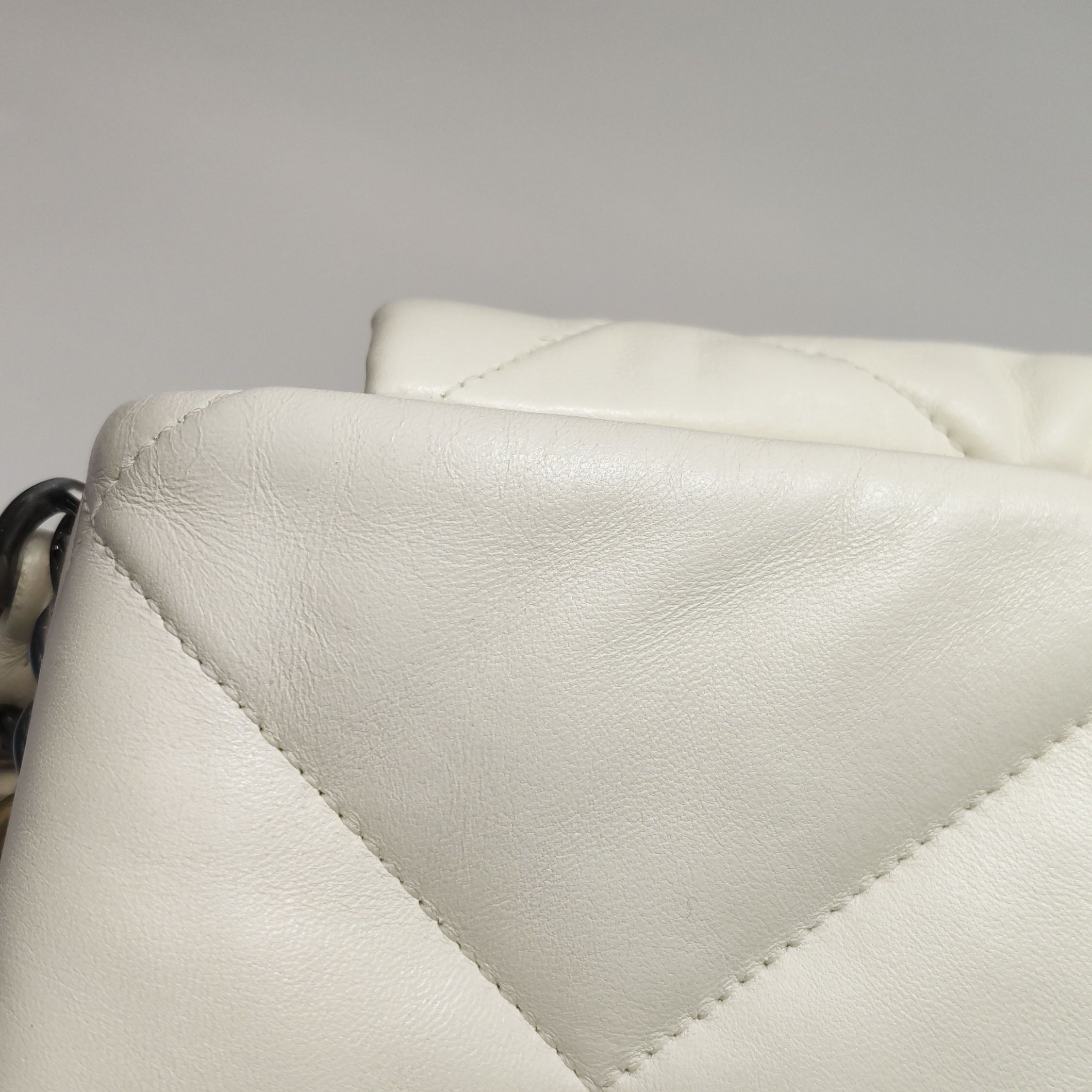 Chanel Chanel Women os Shoulder Bags Size ONE SIZE - 16 Thumbnail
