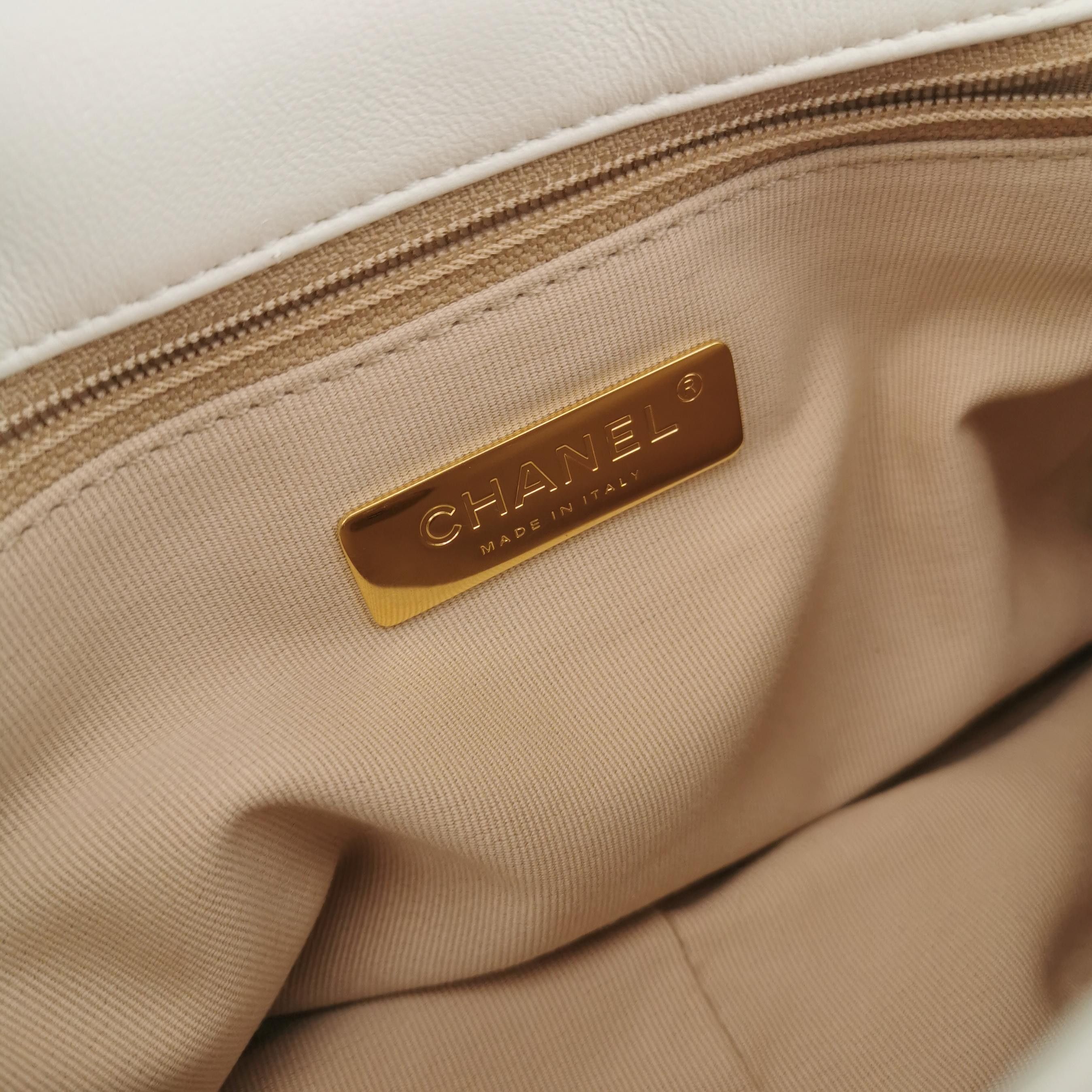 Chanel Chanel Women os Shoulder Bags Size ONE SIZE - 8 Thumbnail
