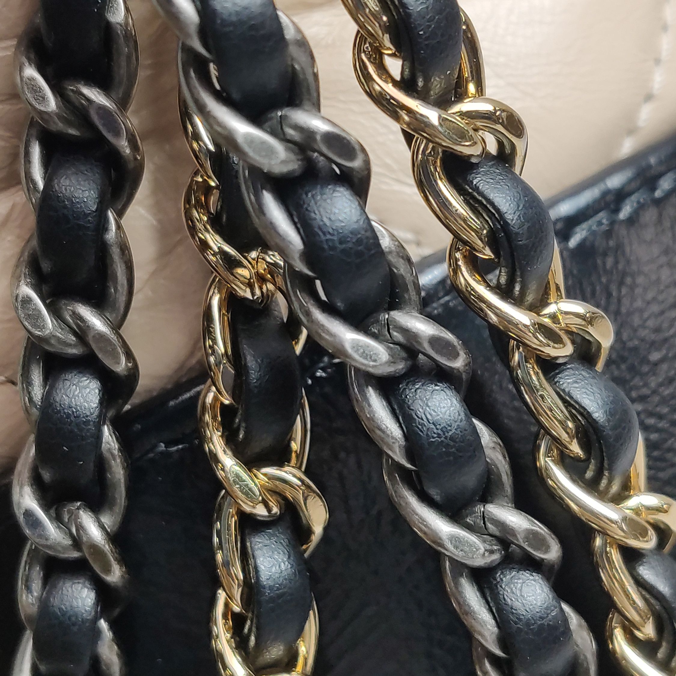 Chanel Chanel Women os Shoulder Bags Size ONE SIZE - 14 Thumbnail