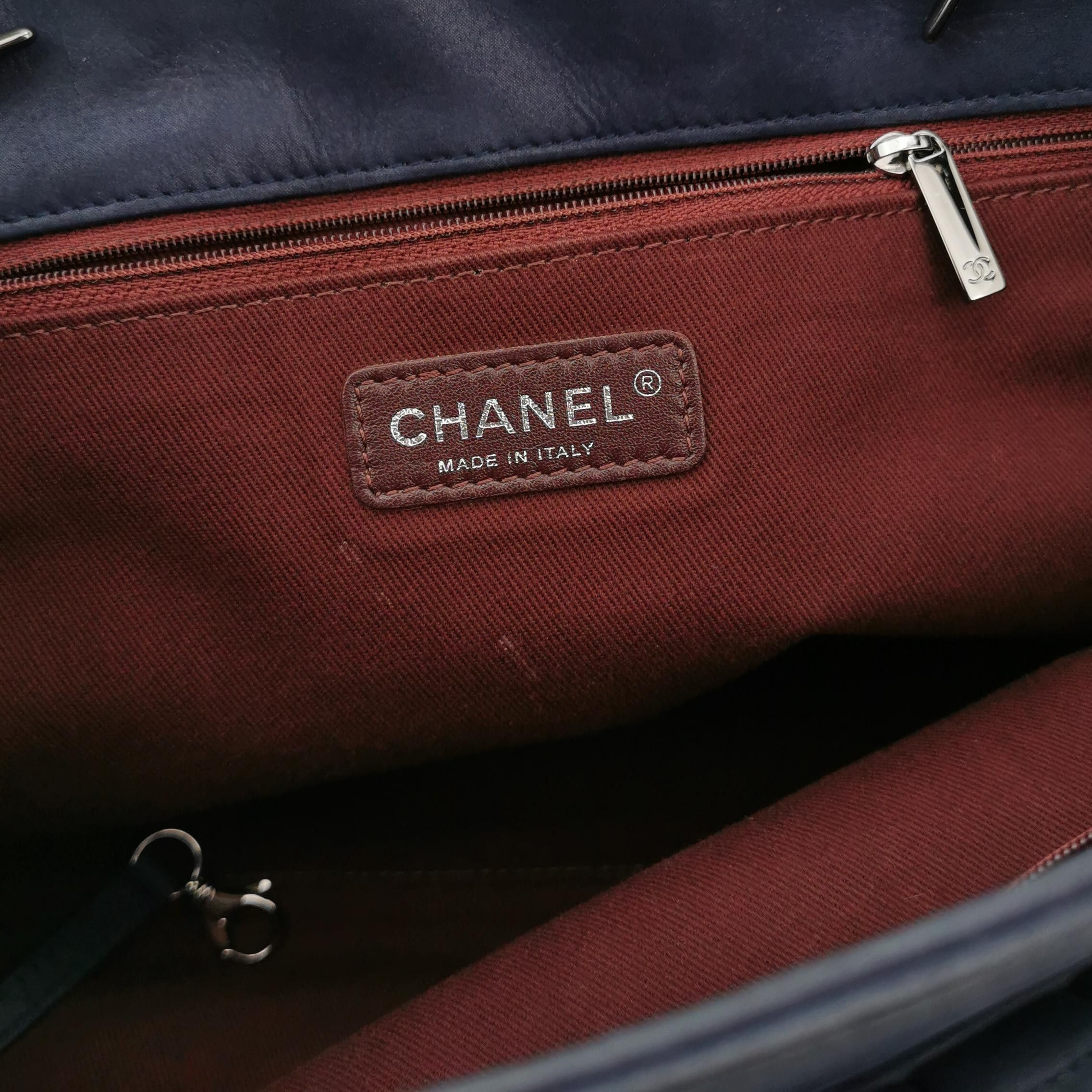 Chanel Chanel Women os Shoulder Bags Size ONE SIZE - 8 Thumbnail