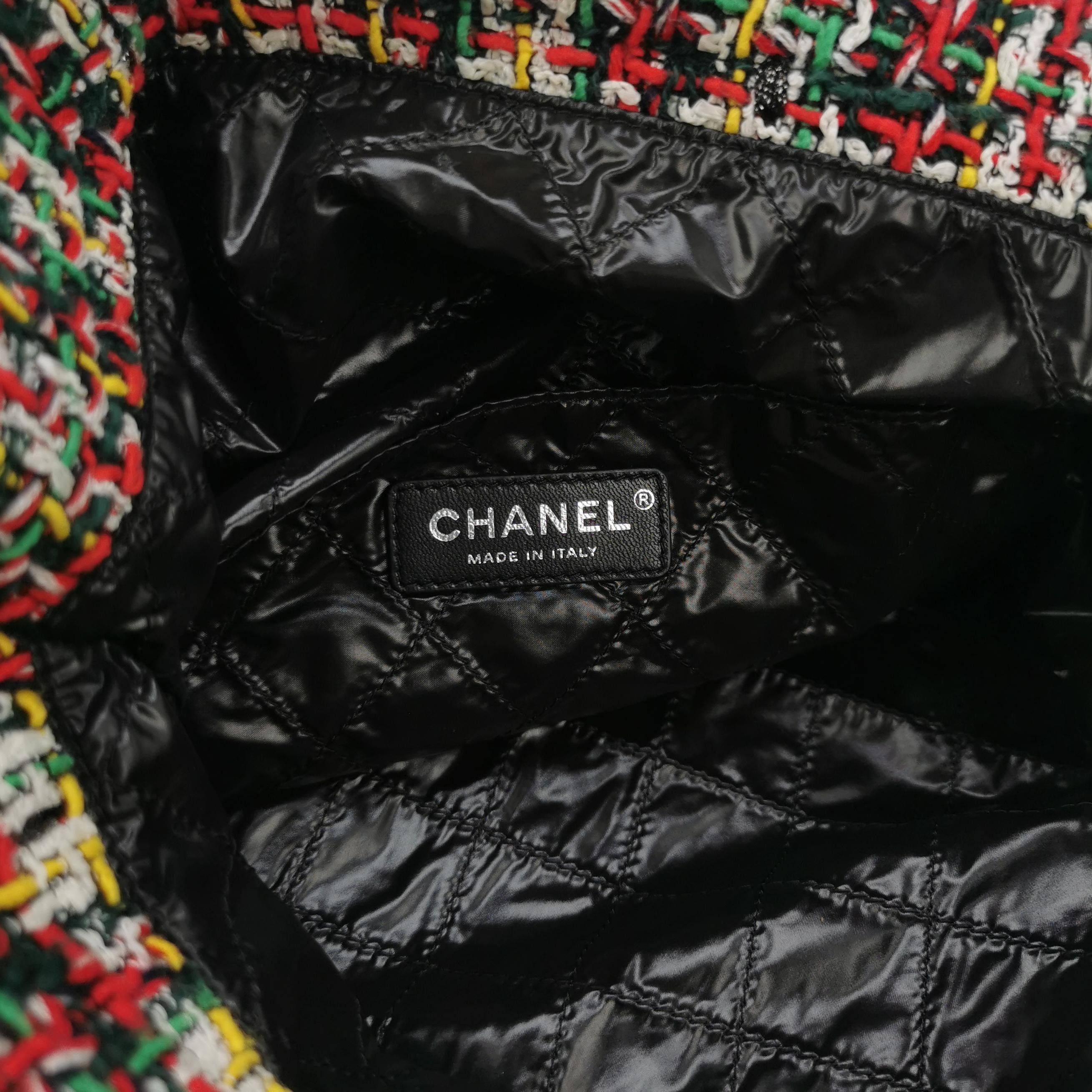 Chanel Chanel Women os Shoulder Bags Size ONE SIZE - 8 Thumbnail