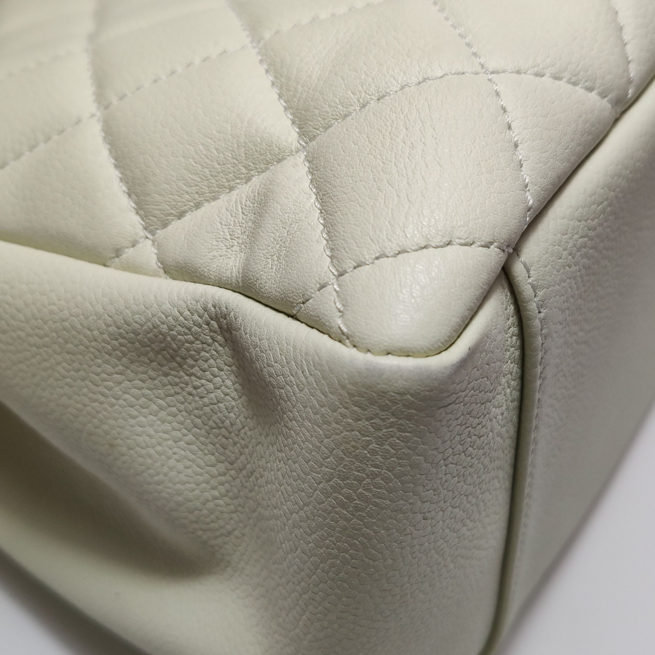 Chanel Chanel Women os Shoulder Bags Size ONE SIZE - 21 Thumbnail