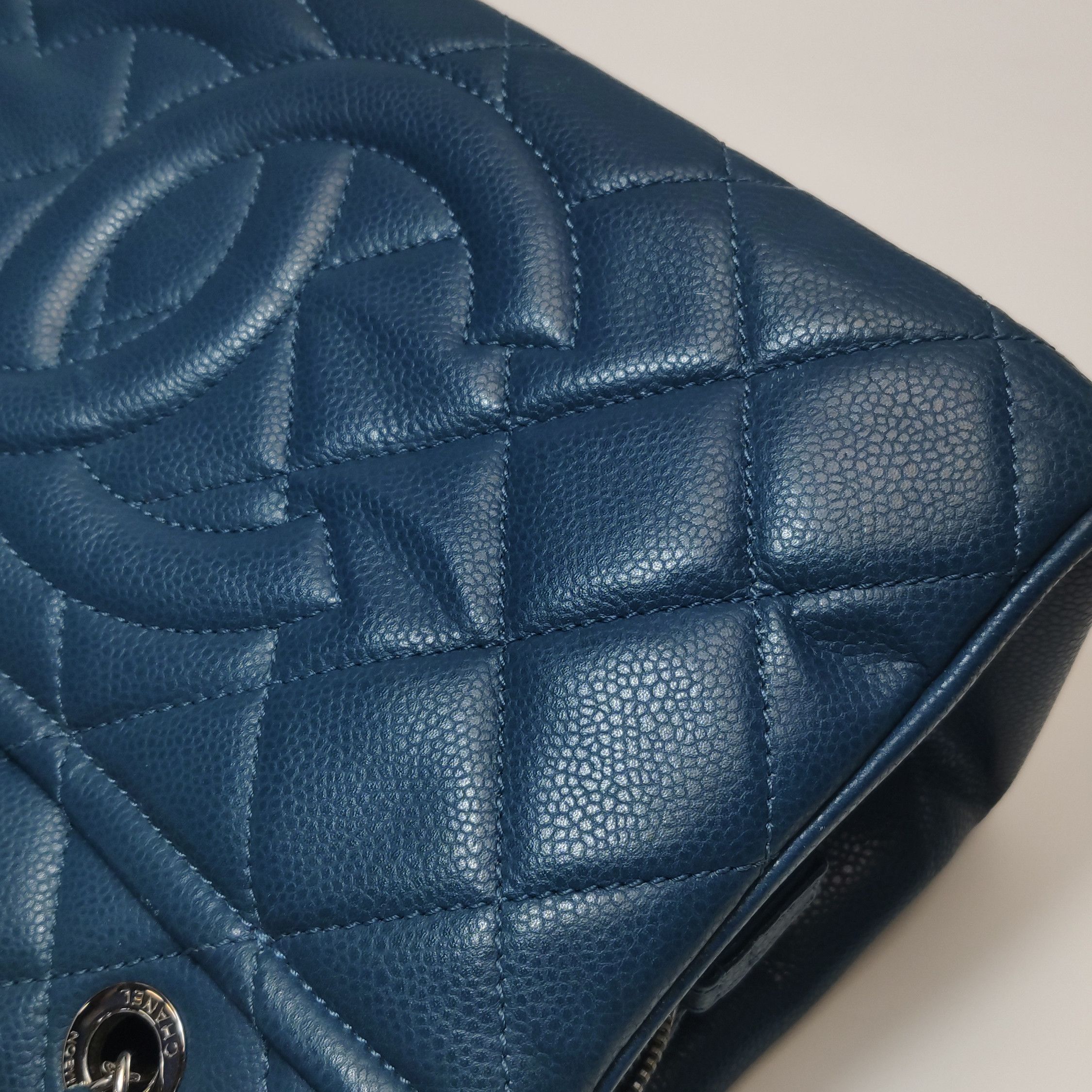 Chanel Chanel Women os Shoulder Bags Size ONE SIZE - 24 Thumbnail