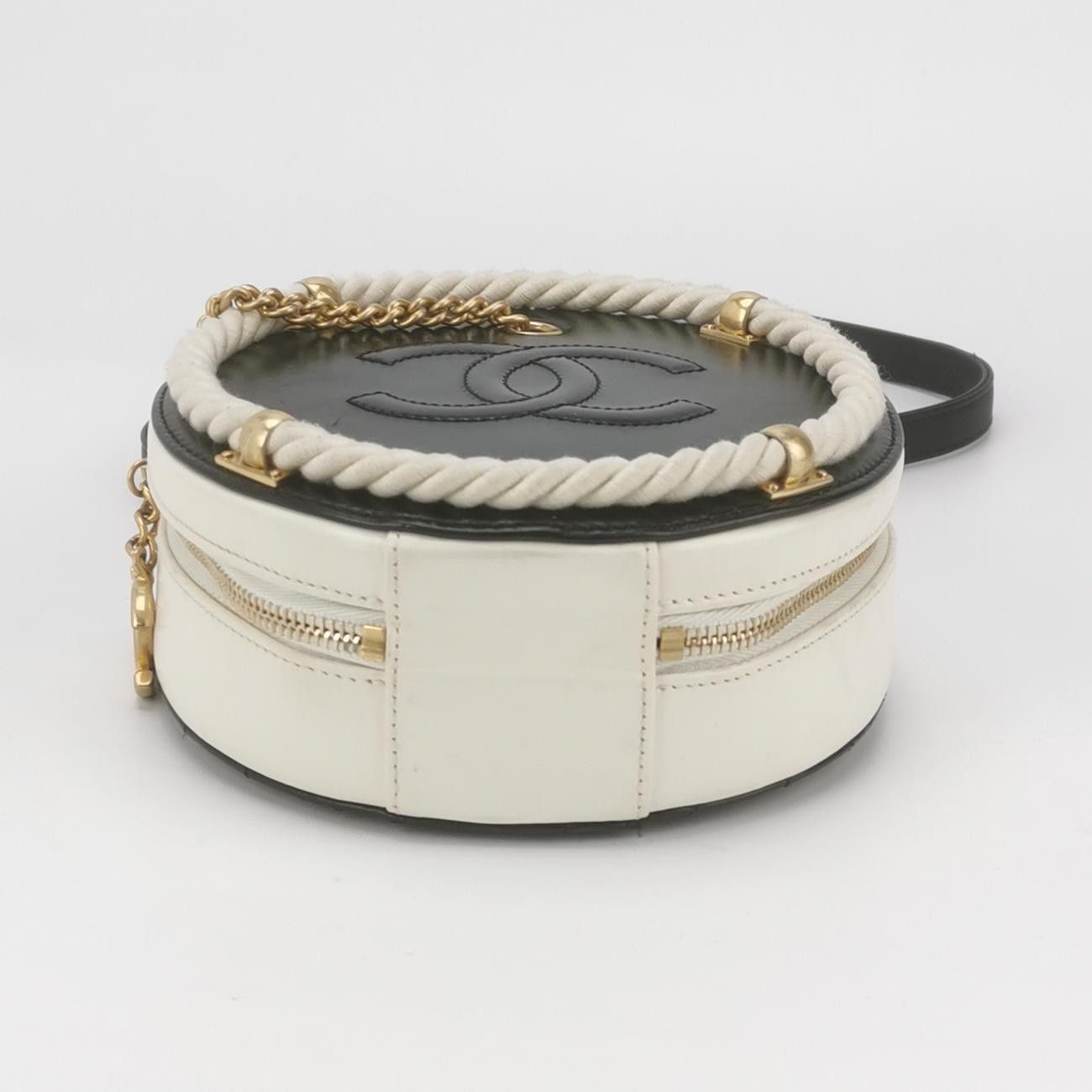 Chanel Chanel Women os Crossbody Bags Size ONE SIZE - 6 Thumbnail