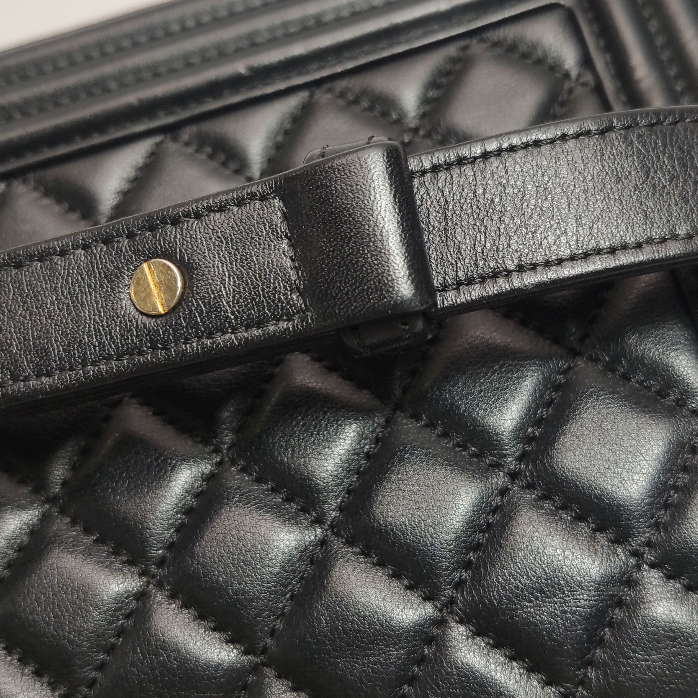 Chanel Chanel Women os Shoulder Bags Size ONE SIZE - 14 Thumbnail