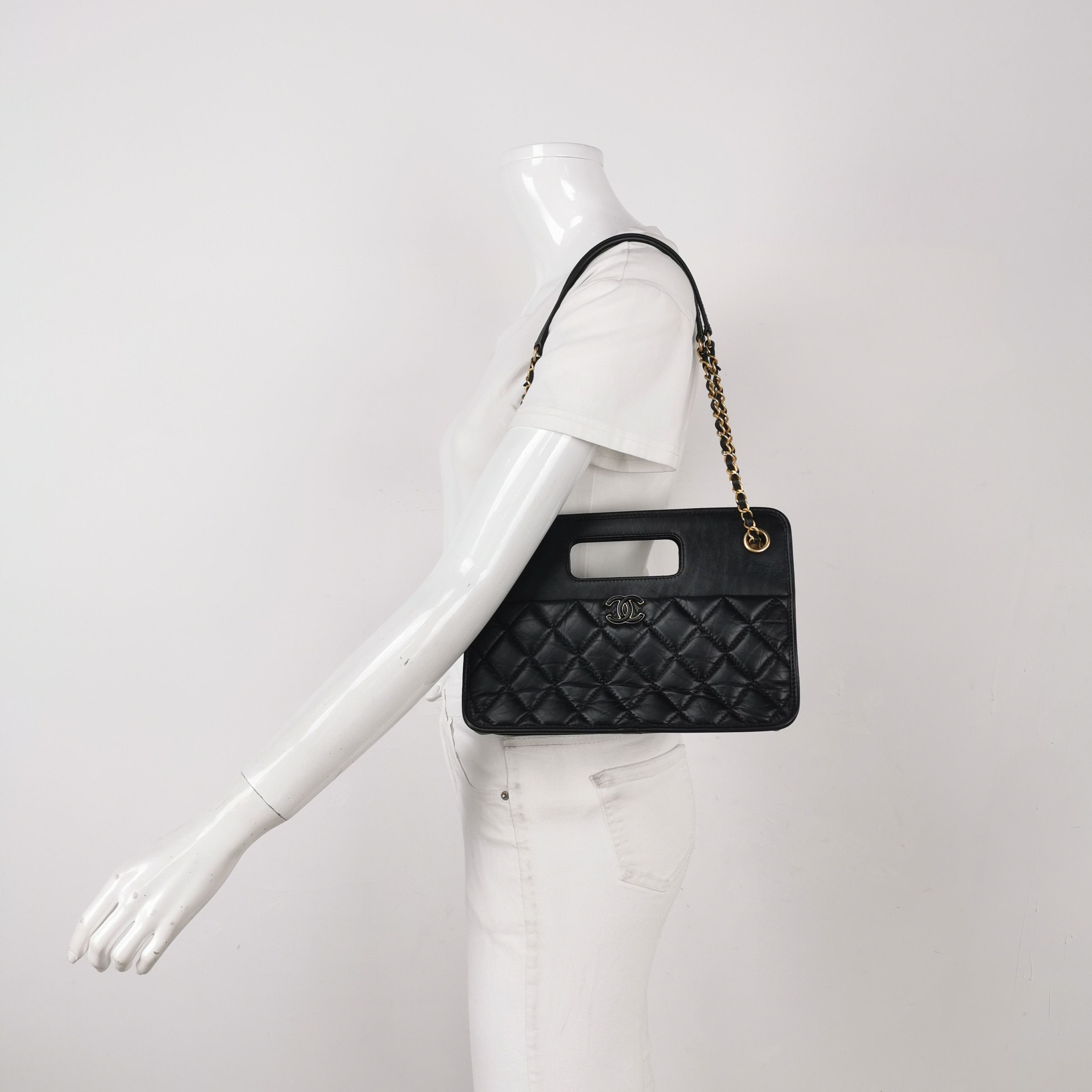 Chanel Chanel Women os Shoulder Bags Size ONE SIZE - 2 Thumbnail
