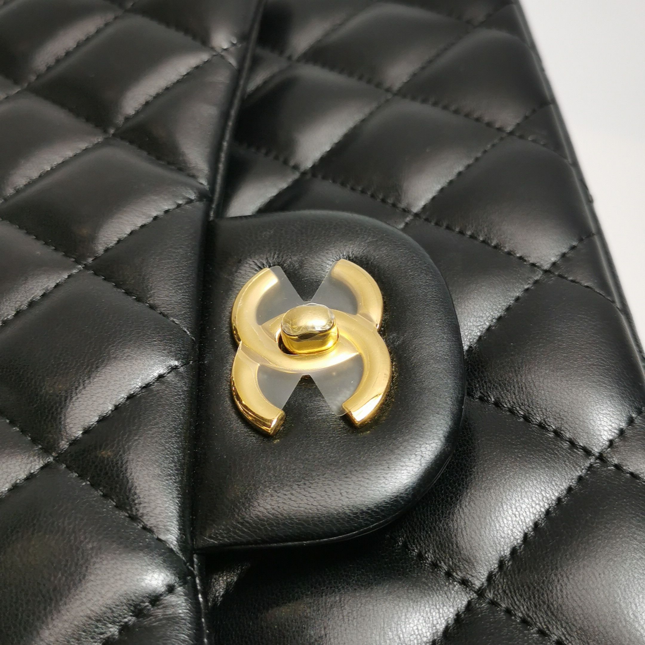 Chanel Chanel Women os Shoulder Bags Size ONE SIZE - 15 Thumbnail