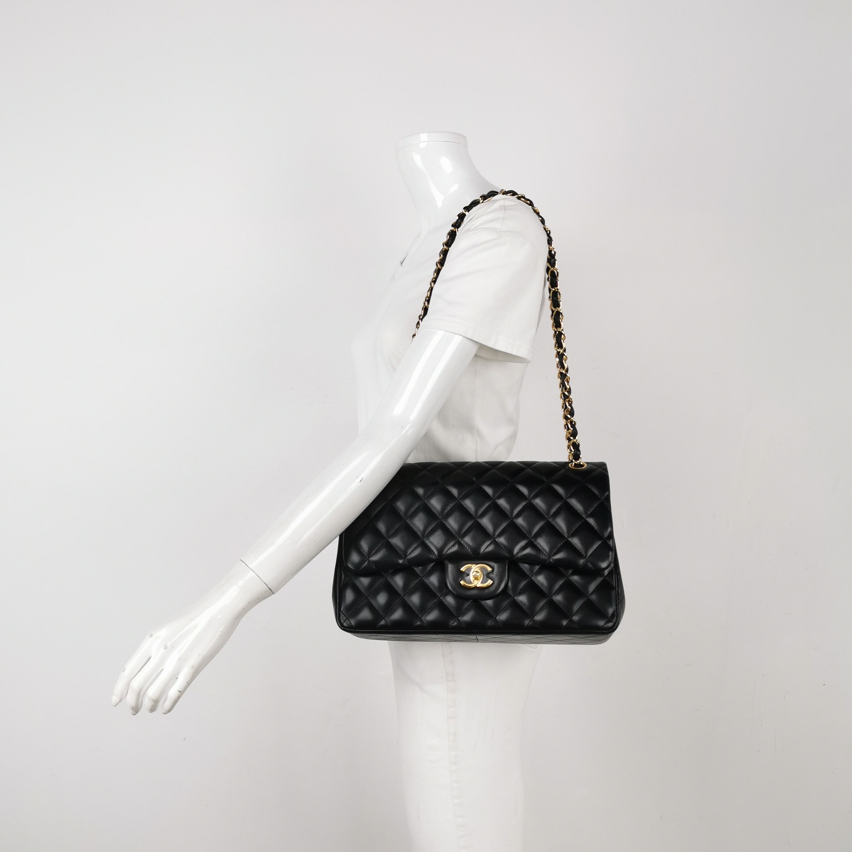 Chanel Chanel Women os Shoulder Bags Size ONE SIZE - 2 Thumbnail
