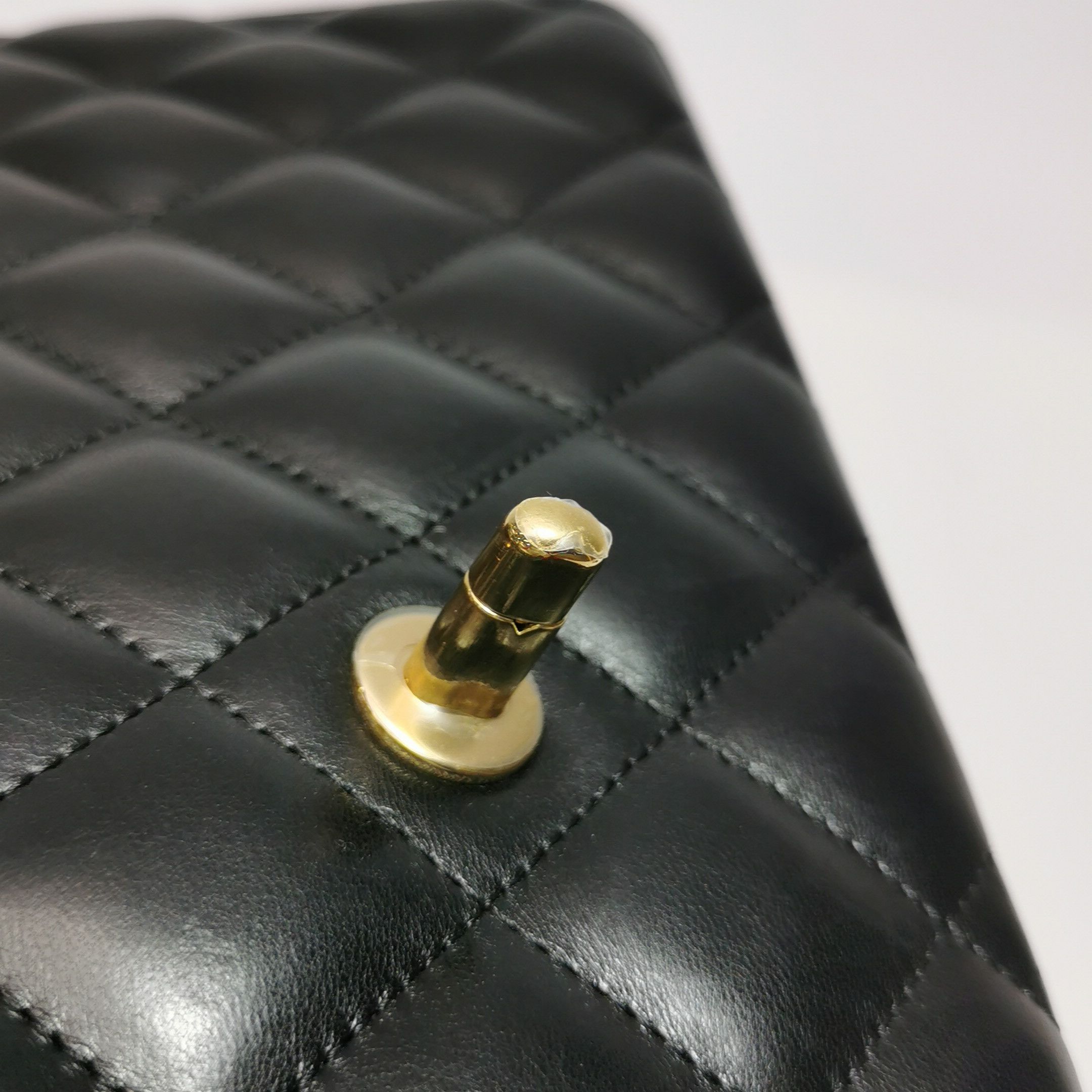 Chanel Chanel Women os Shoulder Bags Size ONE SIZE - 14 Thumbnail