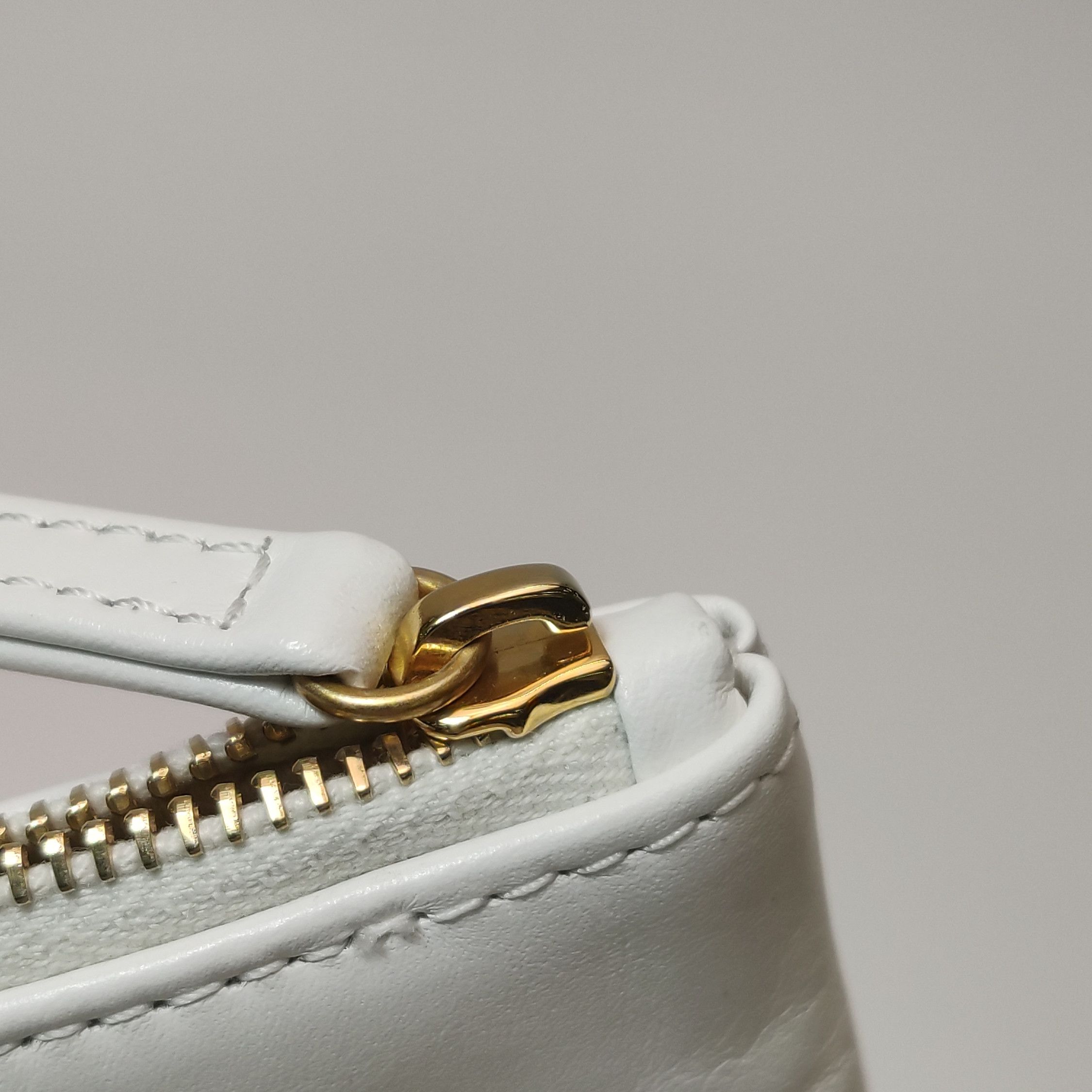 Chanel Chanel Women os Shoulder Bags Size ONE SIZE - 15 Thumbnail