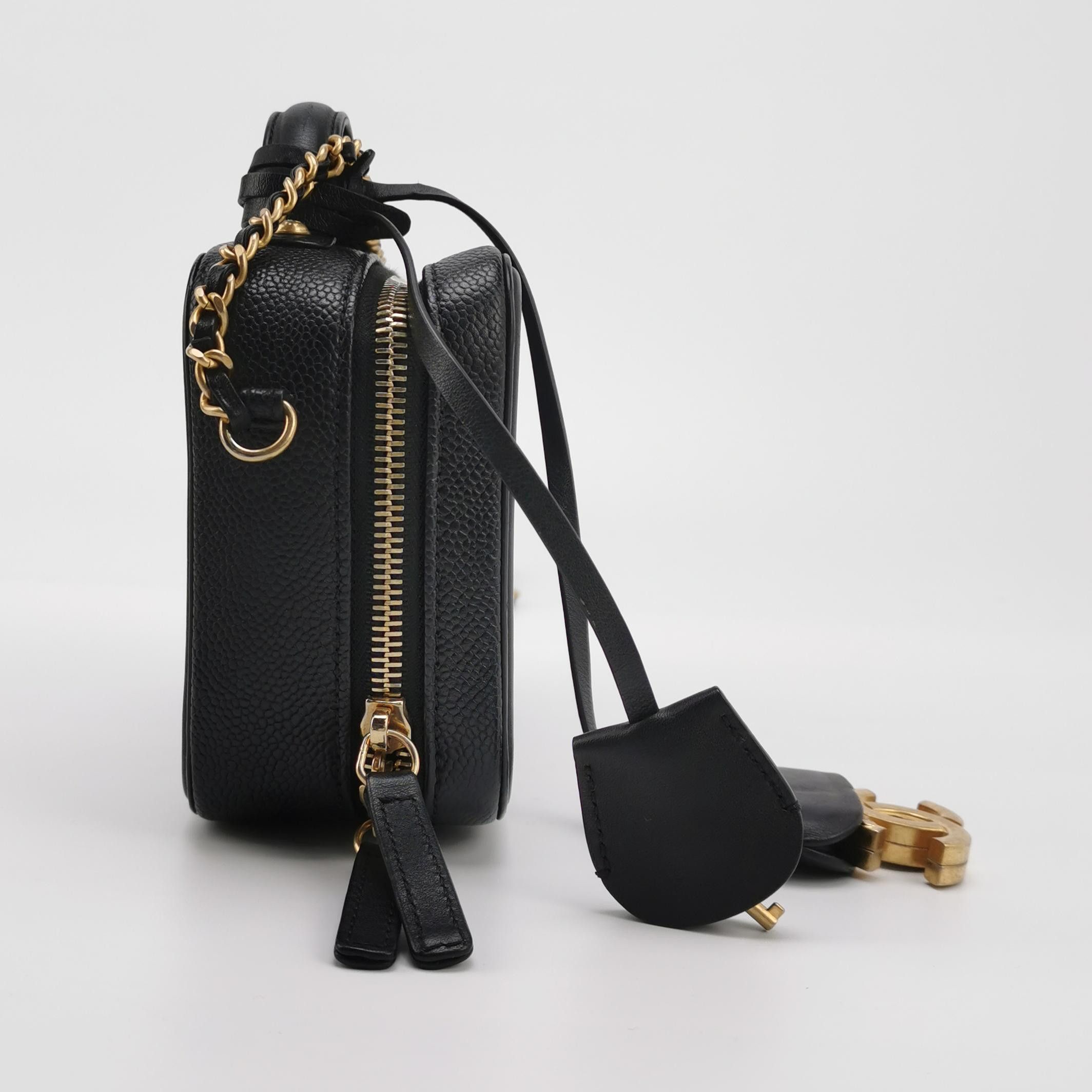 Chanel Chanel Women os Crossbody Bags Size ONE SIZE - 4 Thumbnail