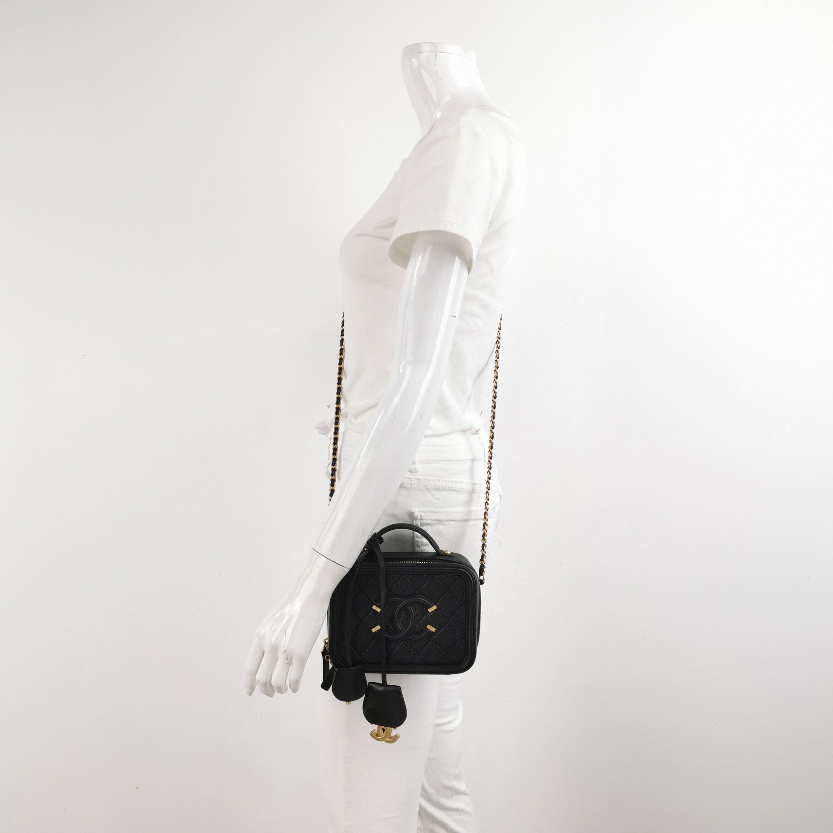 Chanel Chanel Women os Crossbody Bags Size ONE SIZE - 2 Thumbnail
