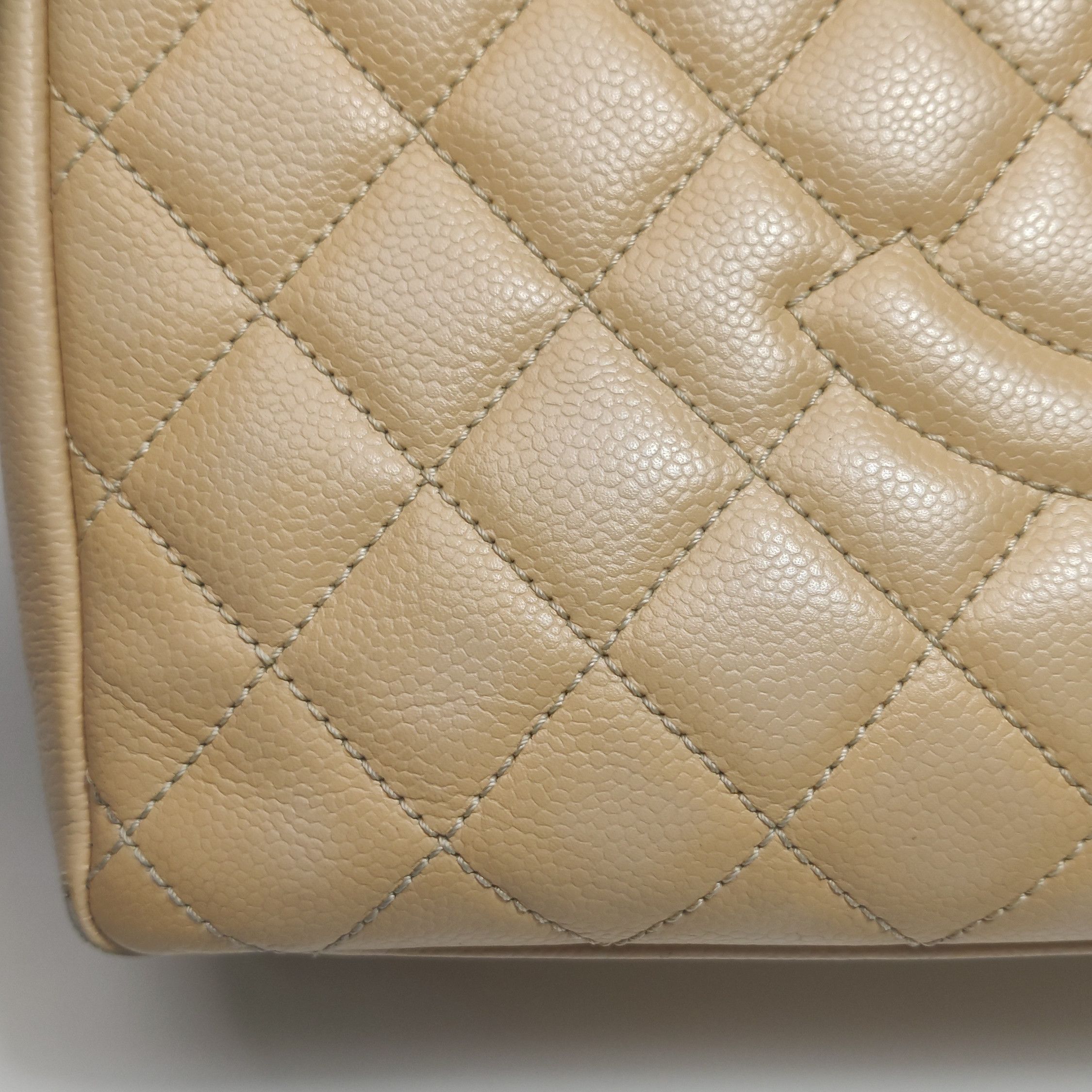 Chanel Chanel Women os Shoulder Bags Size ONE SIZE - 19 Thumbnail