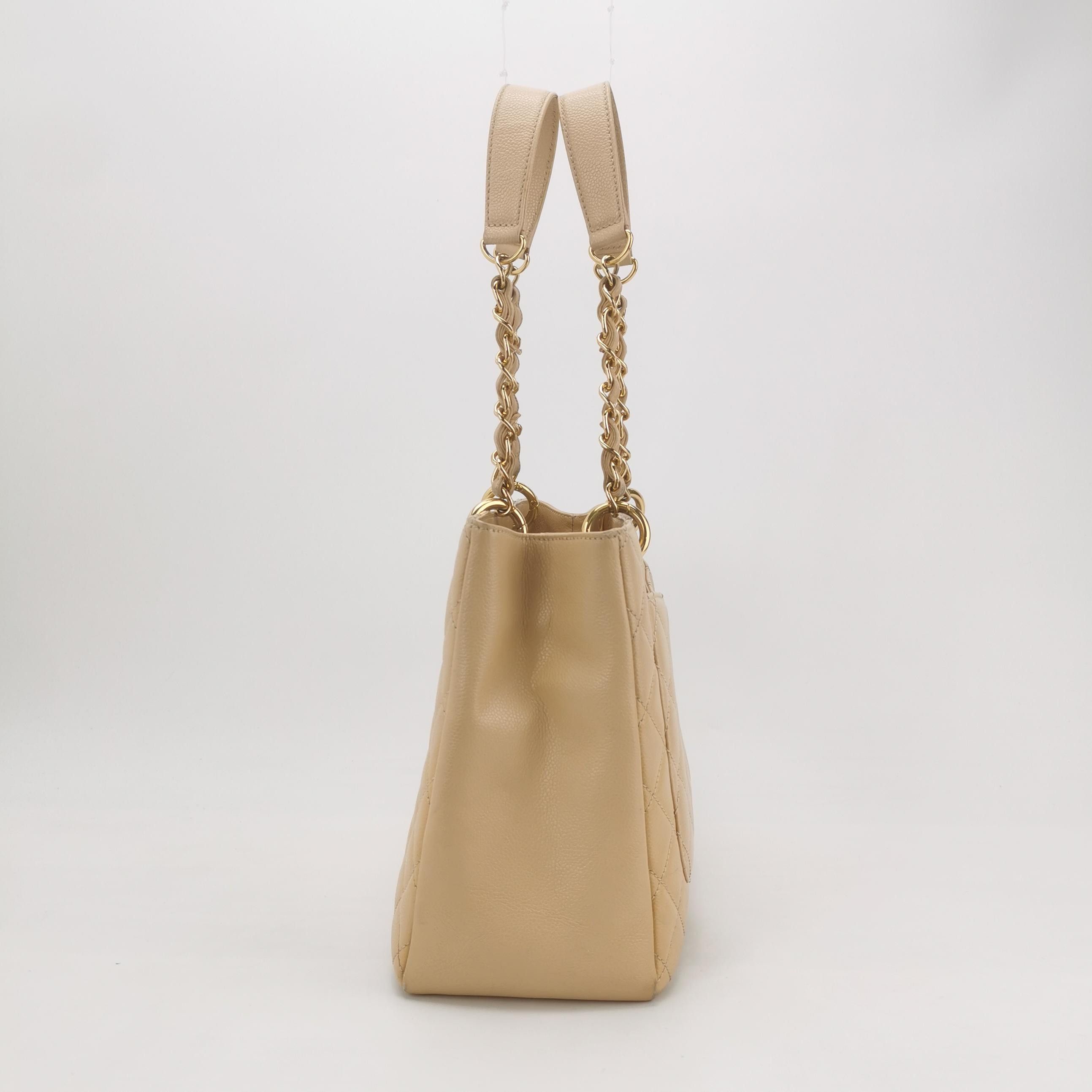 Chanel Chanel Women os Shoulder Bags Size ONE SIZE - 3 Thumbnail