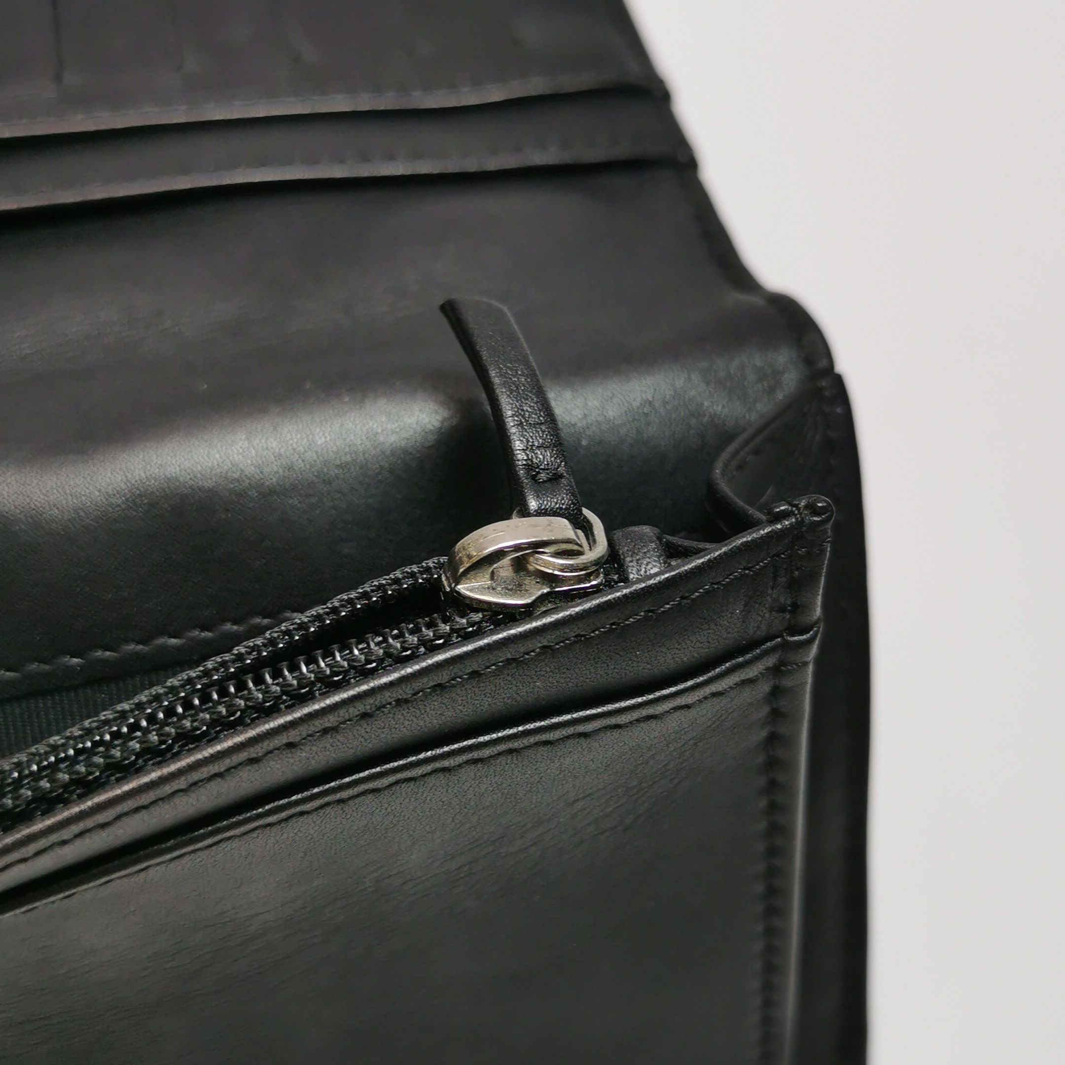 Chanel Chanel Women os Wallets Size ONE SIZE - 10 Thumbnail