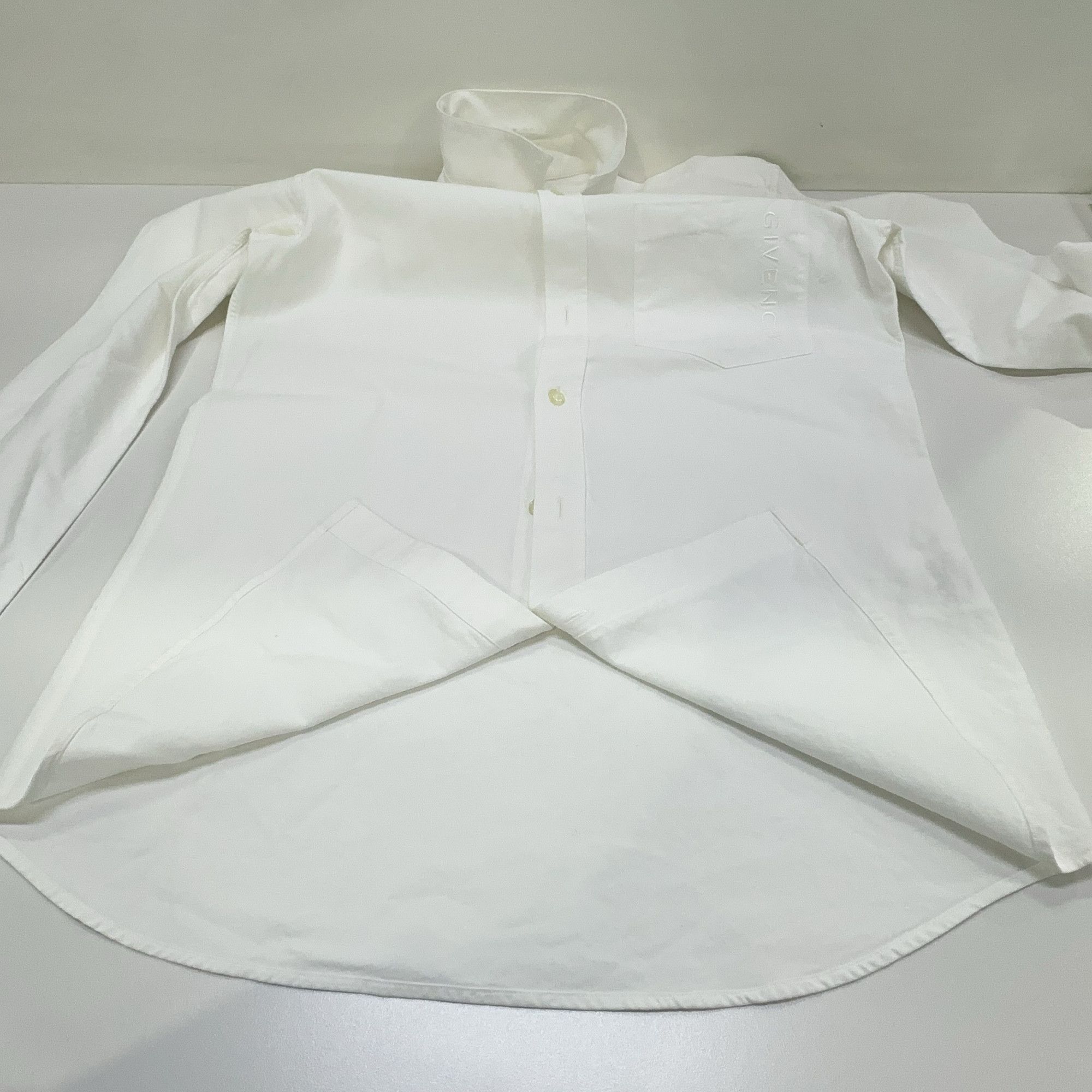 Givenchy Givenchy Logo Embroidery Shirt Size S Size US S / EU 44-46 / 1 - 8 Thumbnail