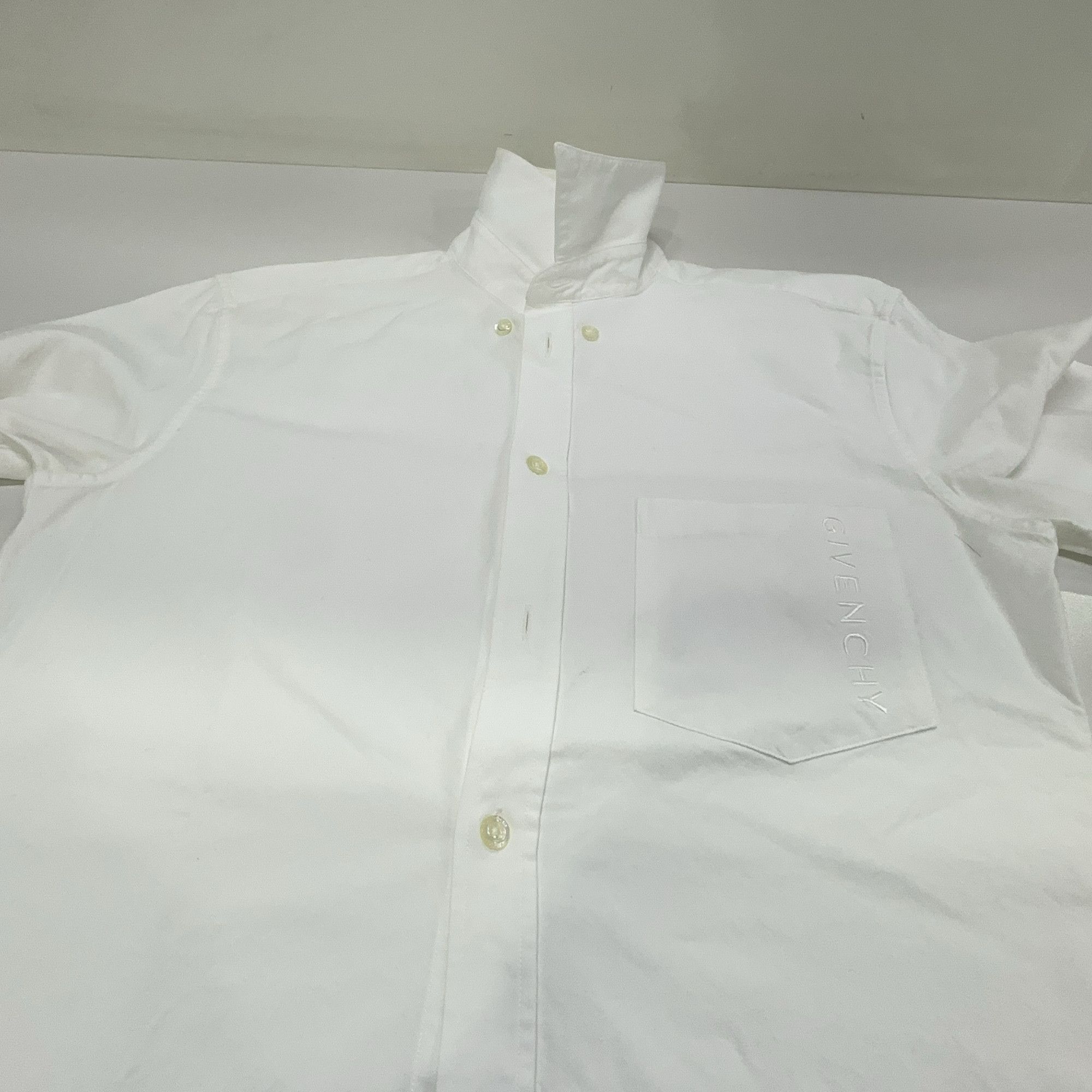 Givenchy Givenchy Logo Embroidery Shirt Size S Size US S / EU 44-46 / 1 - 6 Thumbnail