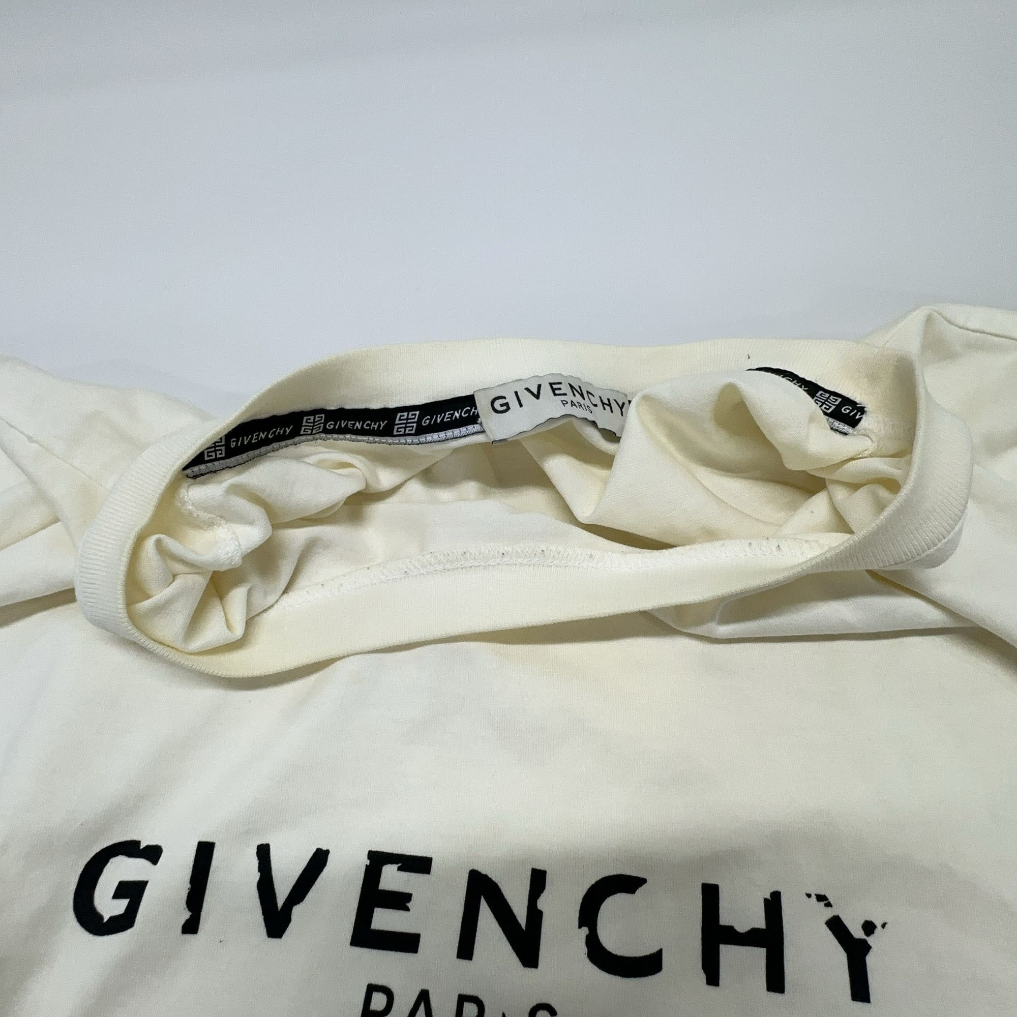 Givenchy Givenchy Logo Short Sleeve T-Shirt Size L Size US L / EU 52-54 / 3 - 6 Thumbnail