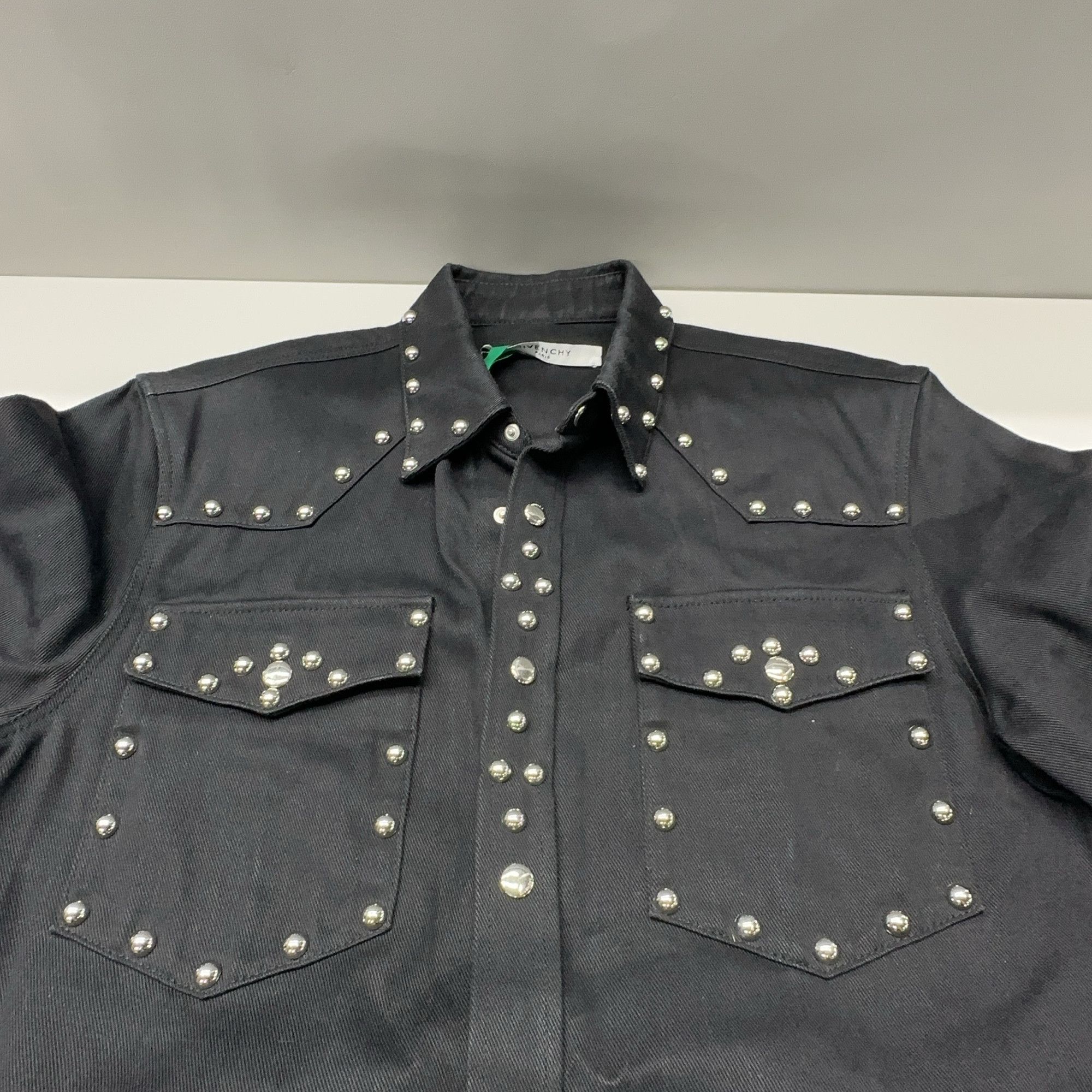 Givenchy Givenchy Studded Denim Button Up Shirt Size XS Size US XS / EU 42 / 0 - 6 Thumbnail