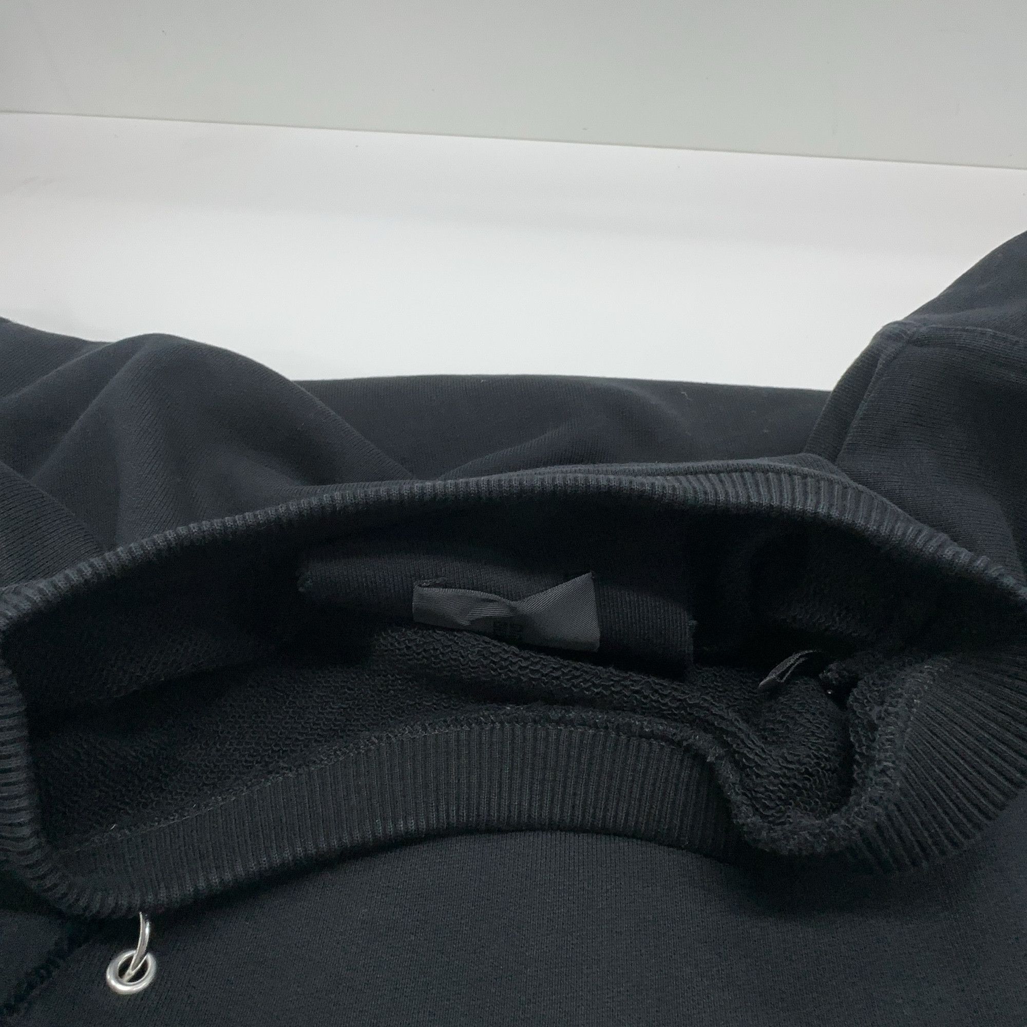 Givenchy Givenchy Logo Ring Detail Sweatshirt Size L Size US L / EU 52-54 / 3 - 6 Thumbnail