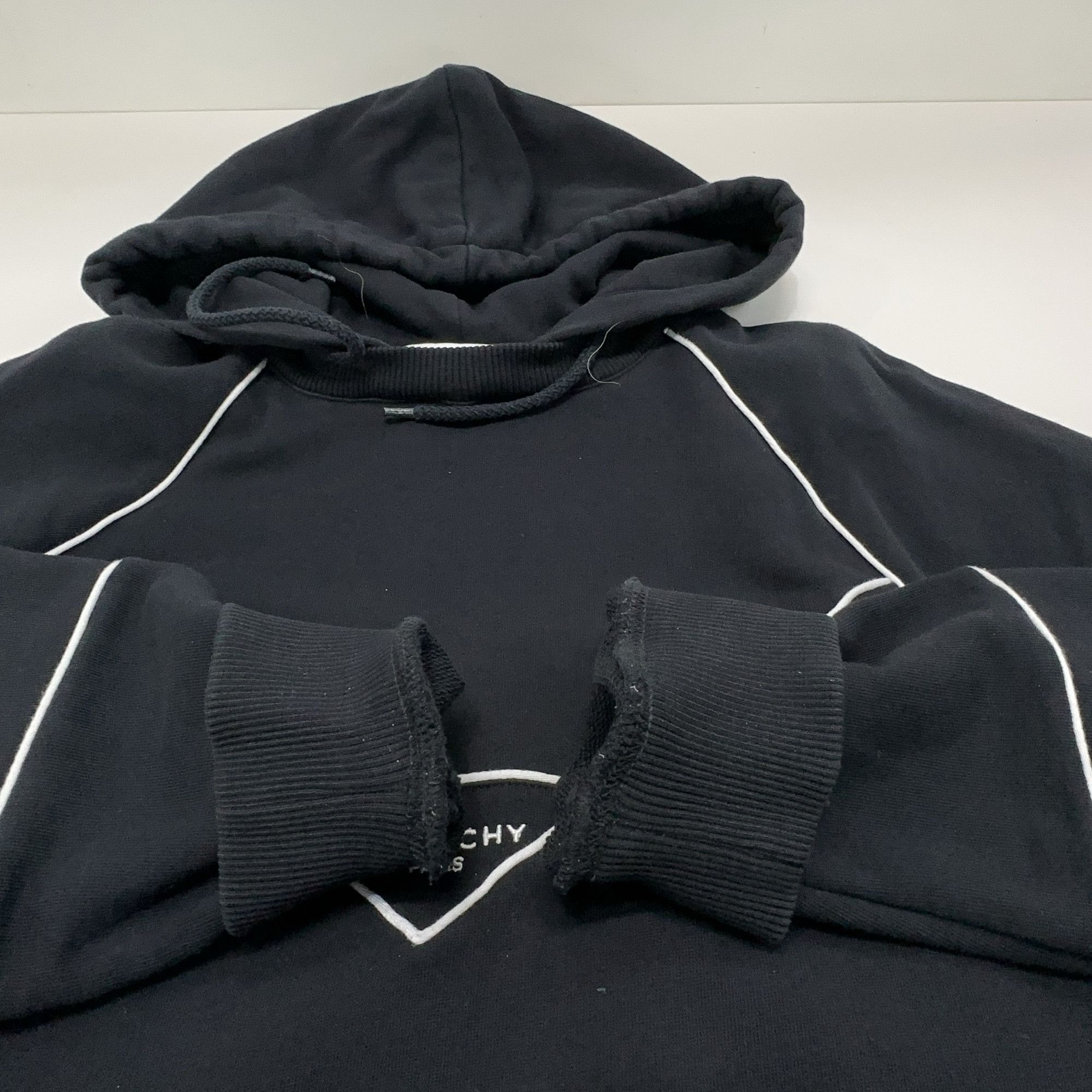 Givenchy Givenchy Piping Logo Hoodie Size M Size US M / EU 48-50 / 2 - 9 Thumbnail