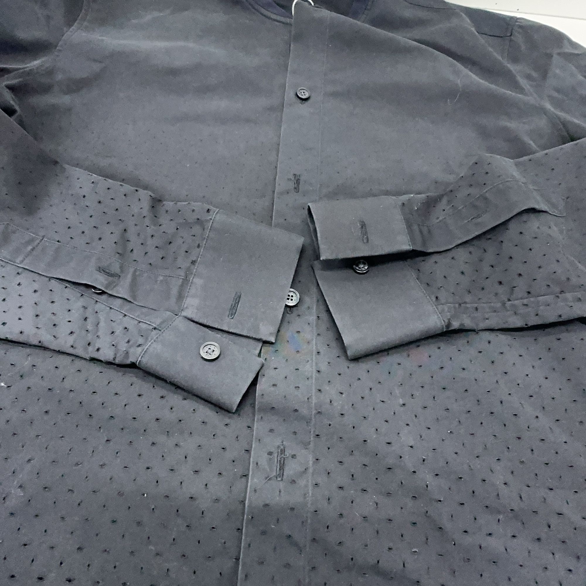 Givenchy Givenchy Perforated Detail Button Up Shirt Size M Size US M / EU 48-50 / 2 - 9 Thumbnail