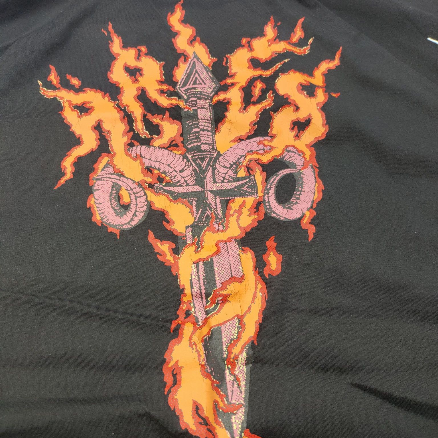 Givenchy Givenchy Scorpion Ram Print Long Sleeve T-Shirt Size M Size US M / EU 48-50 / 2 - 8 Thumbnail