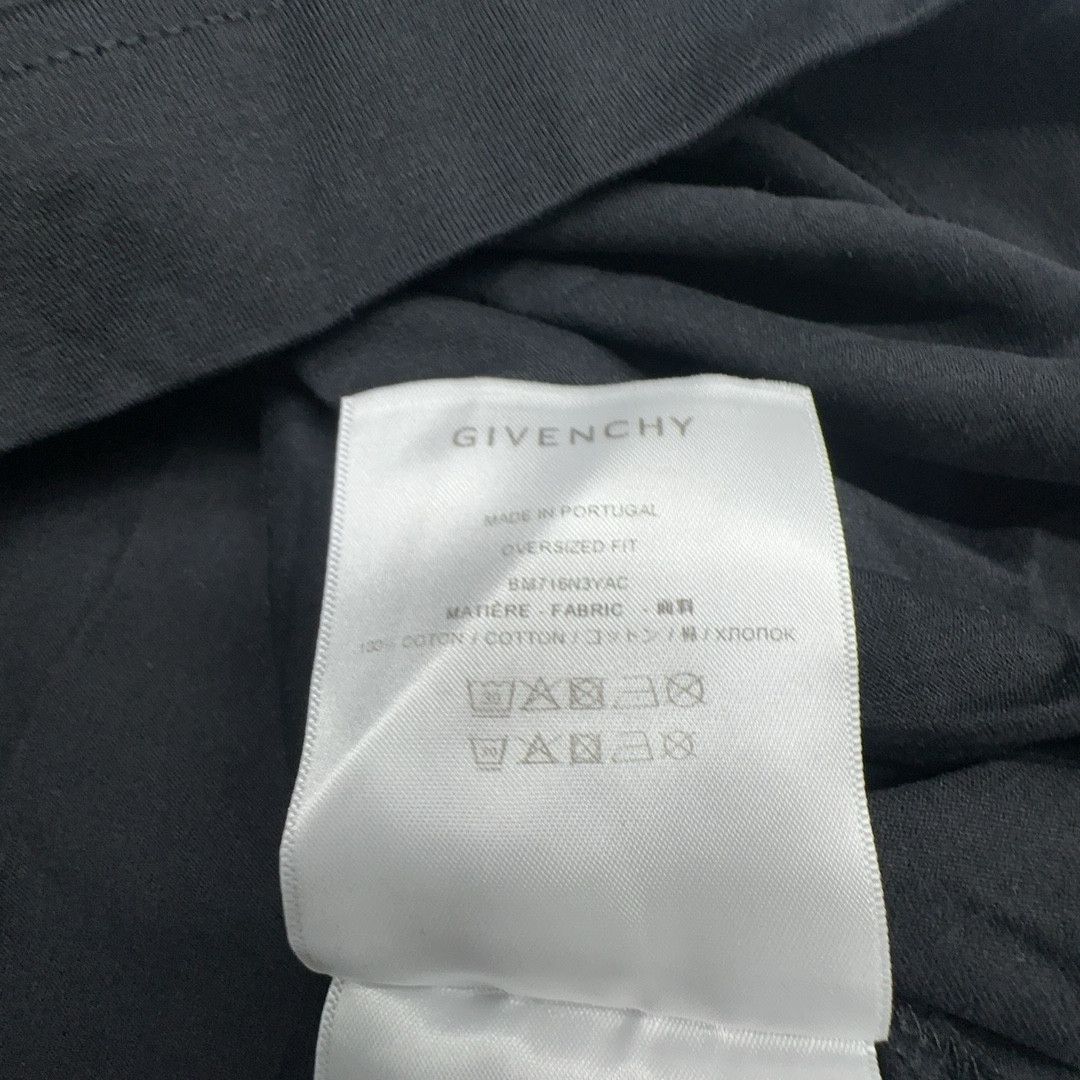 Givenchy Givenchy Logo Print T-Shirt Black XS Size US XS / EU 42 / 0 - 3 Thumbnail