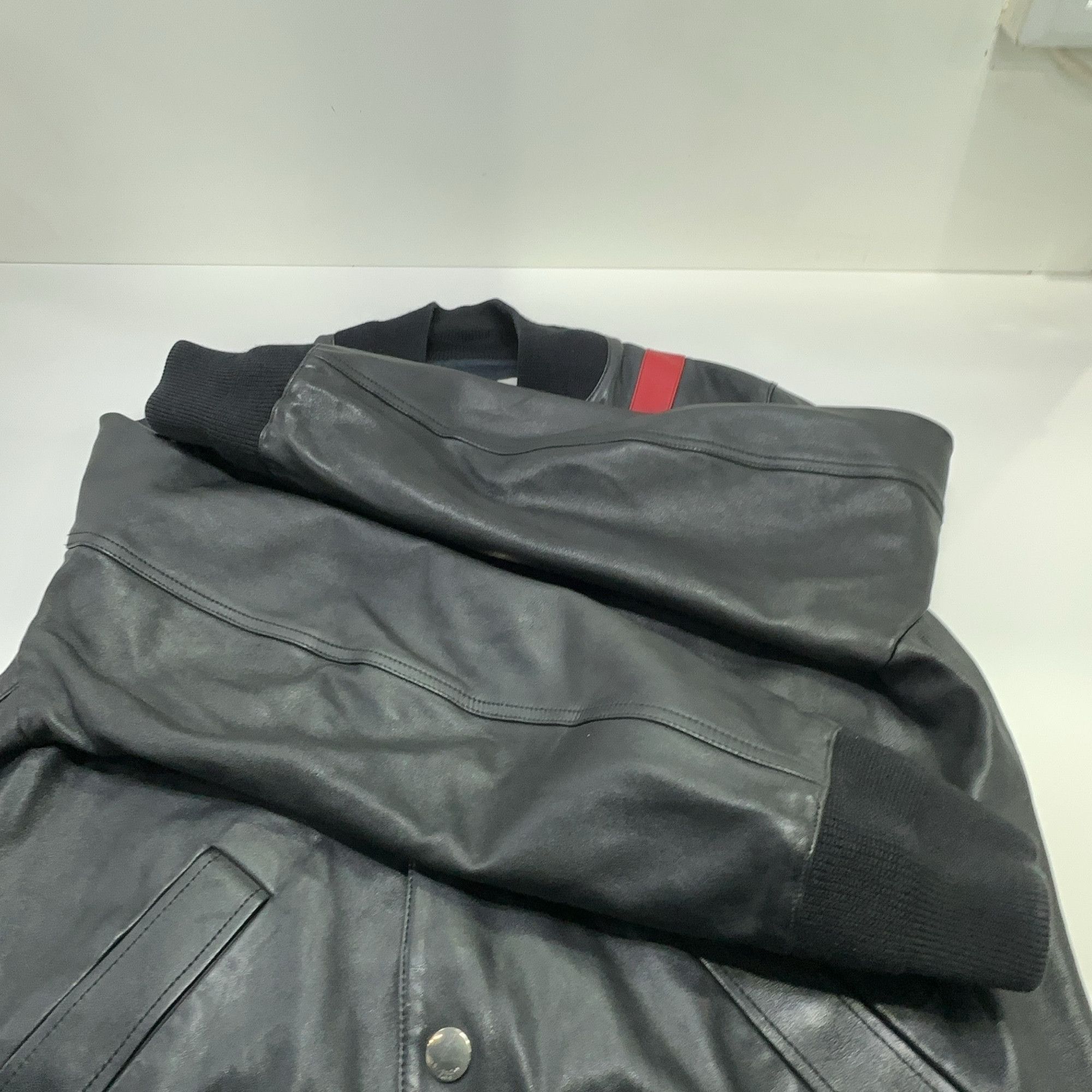 Givenchy Givenchy Star Leather Bomber Jacket Size L Size US L / EU 52-54 / 3 - 7 Thumbnail