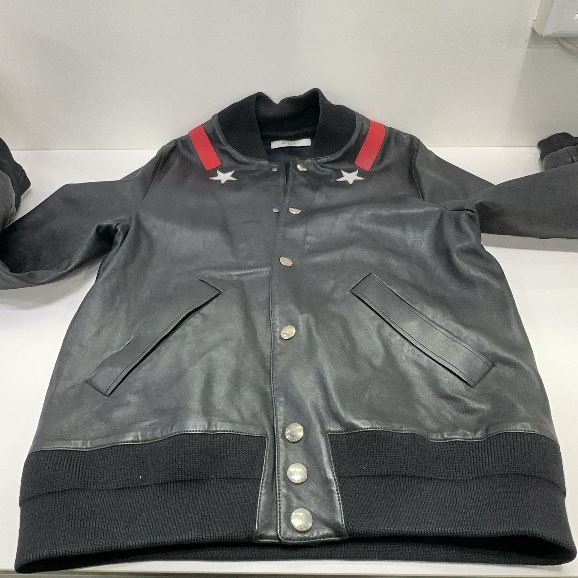 Givenchy Givenchy Star Leather Bomber Jacket Size L Size US L / EU 52-54 / 3 - 10 Thumbnail