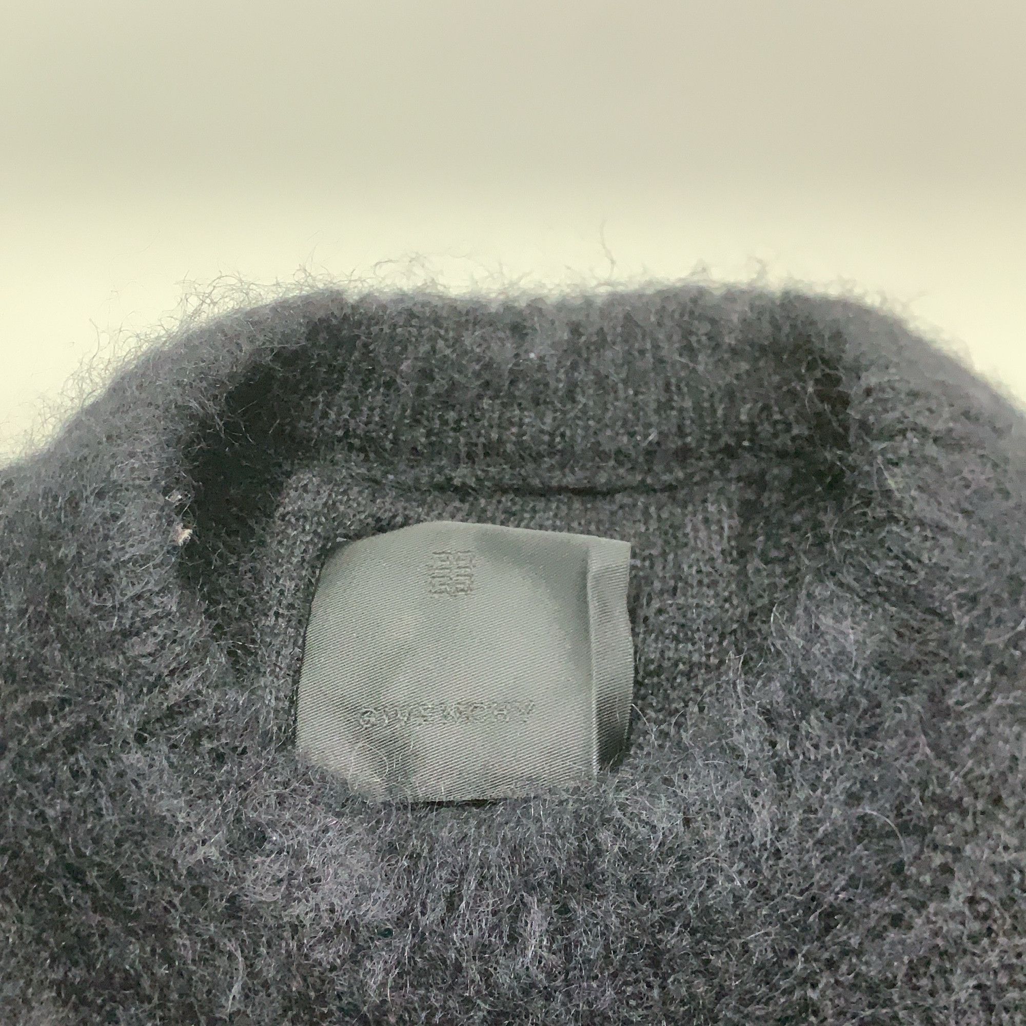 Givenchy Givenchy Script Logo Mohair Sweater Size M Size US M / EU 48-50 / 2 - 6 Thumbnail