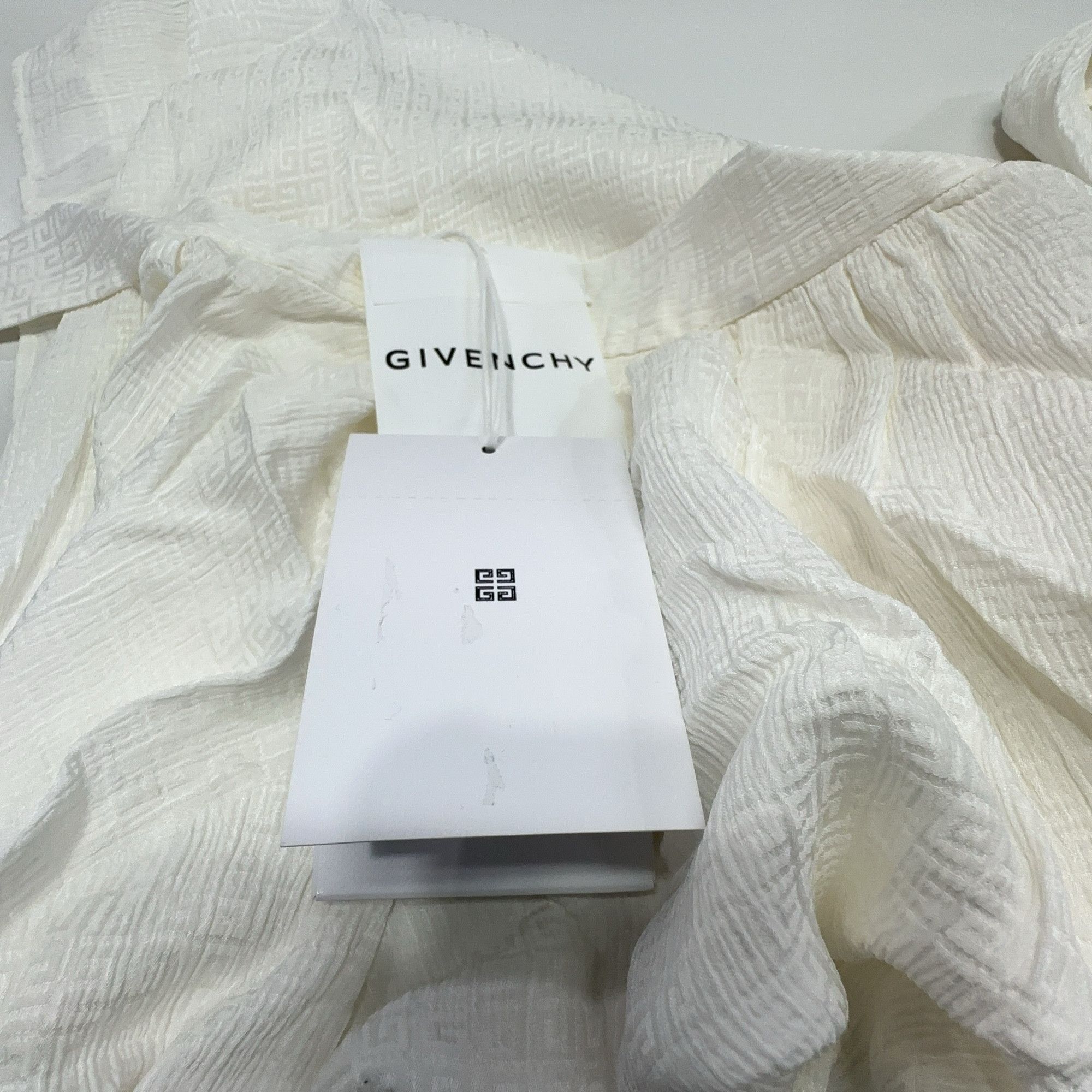 Givenchy Givenchy Logo Pattern Silk Tie Neck Blouse Size 36 Size XS / US 0-2 / IT 36-38 - 8 Thumbnail